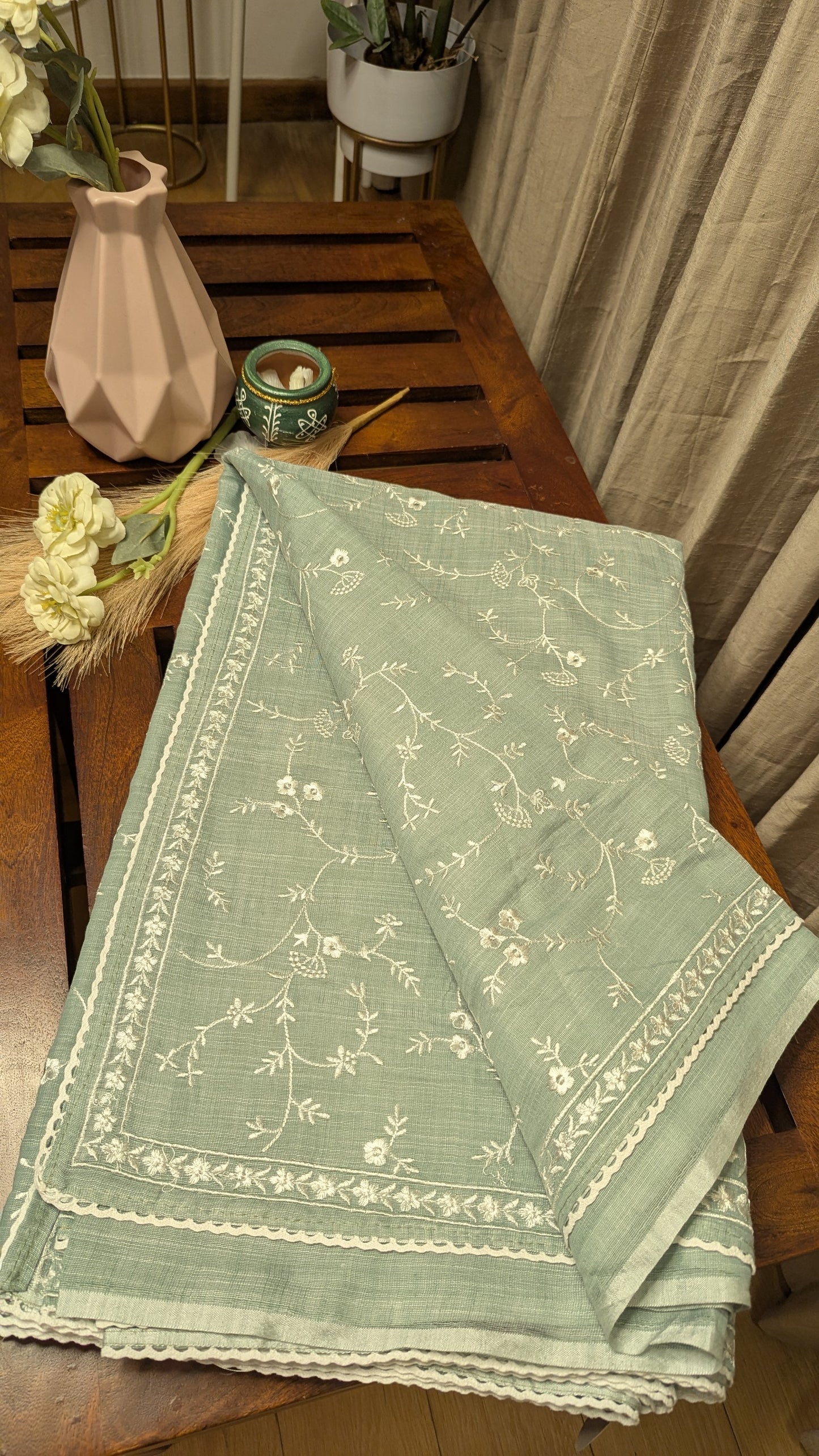 Linen embroidery-Green