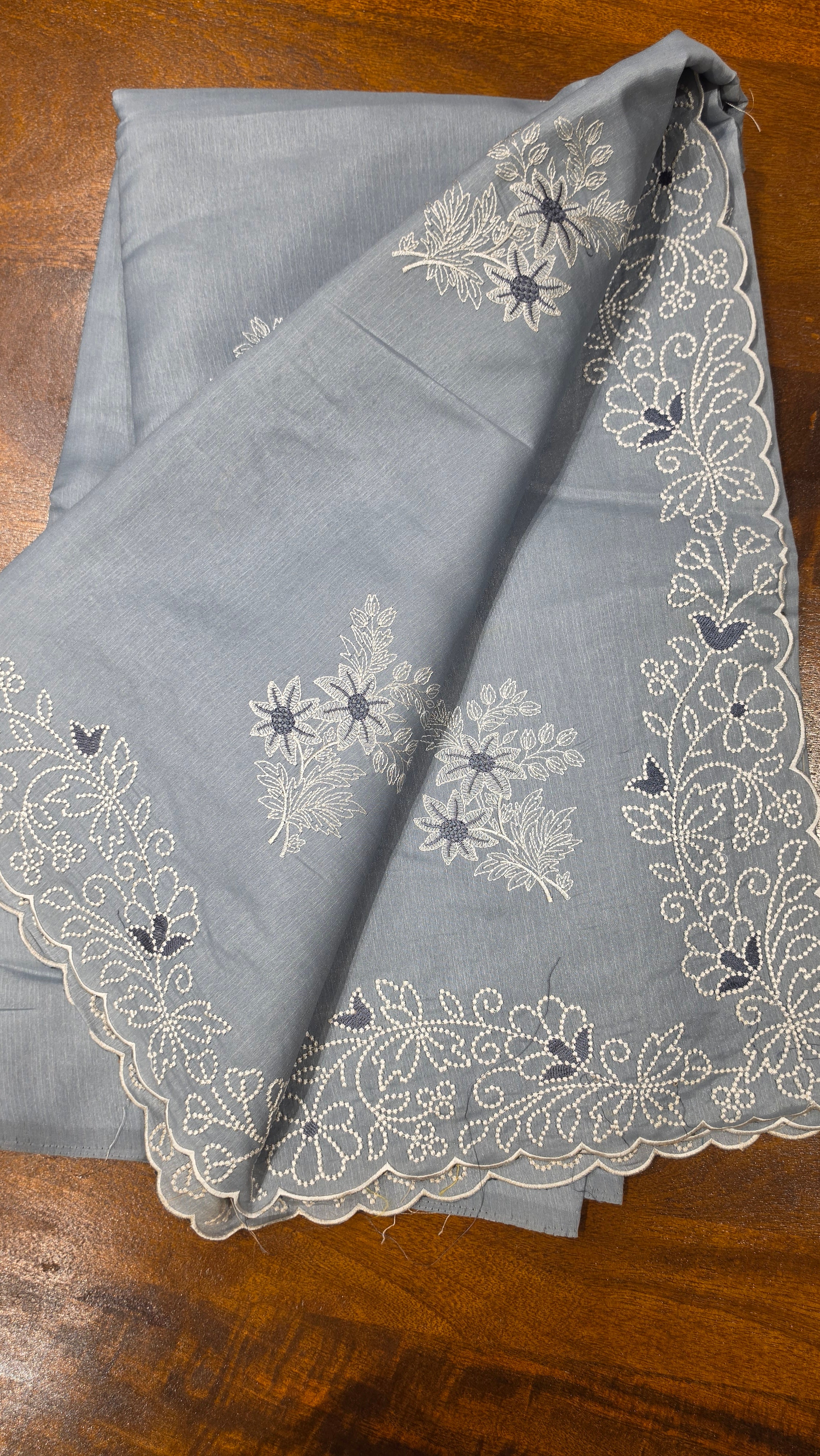 ITALIAN SILK CUT WORK