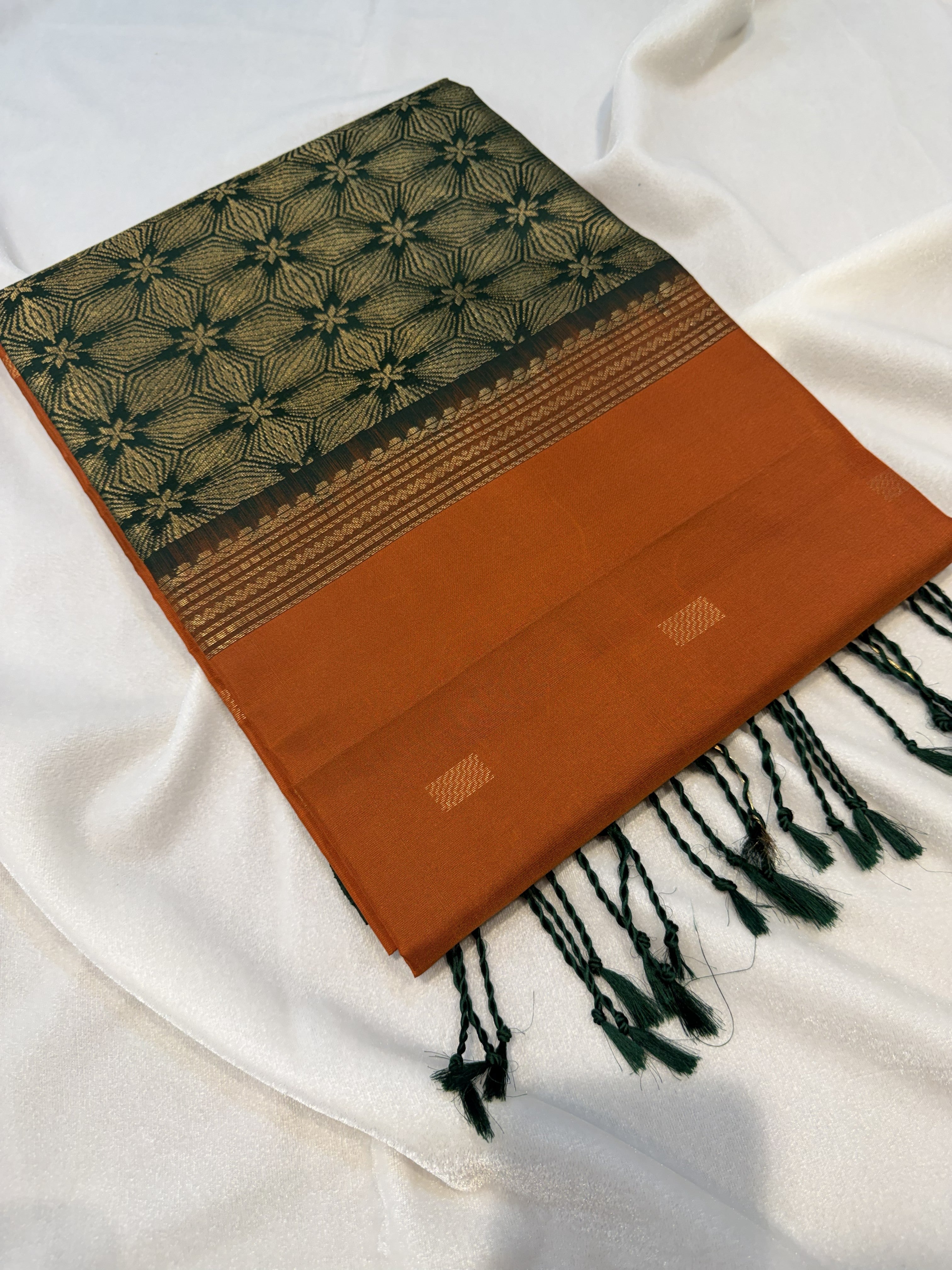 Kanchi Handloom silk - Rust Orange