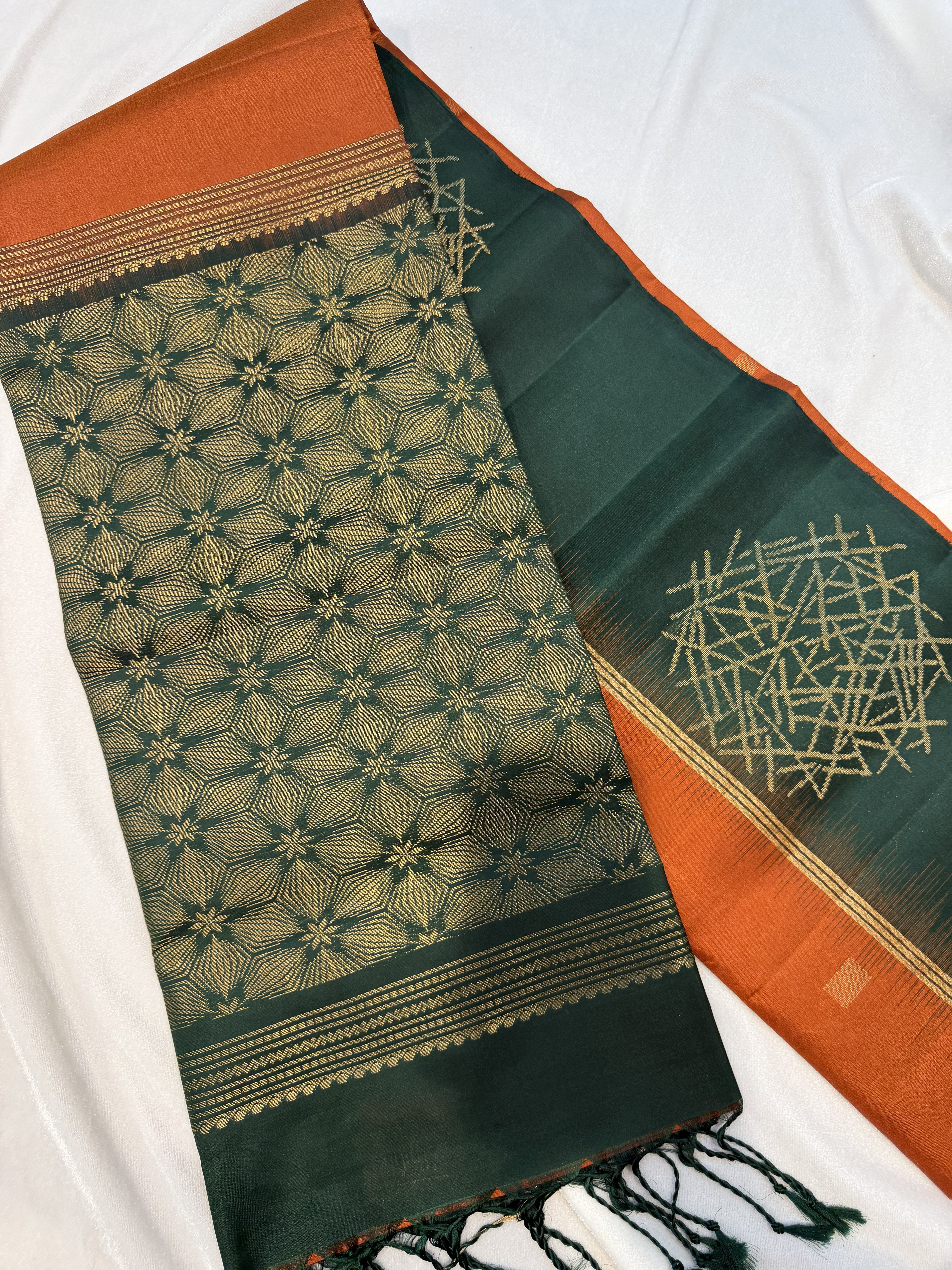 Kanchi Handloom silk - Rust Orange