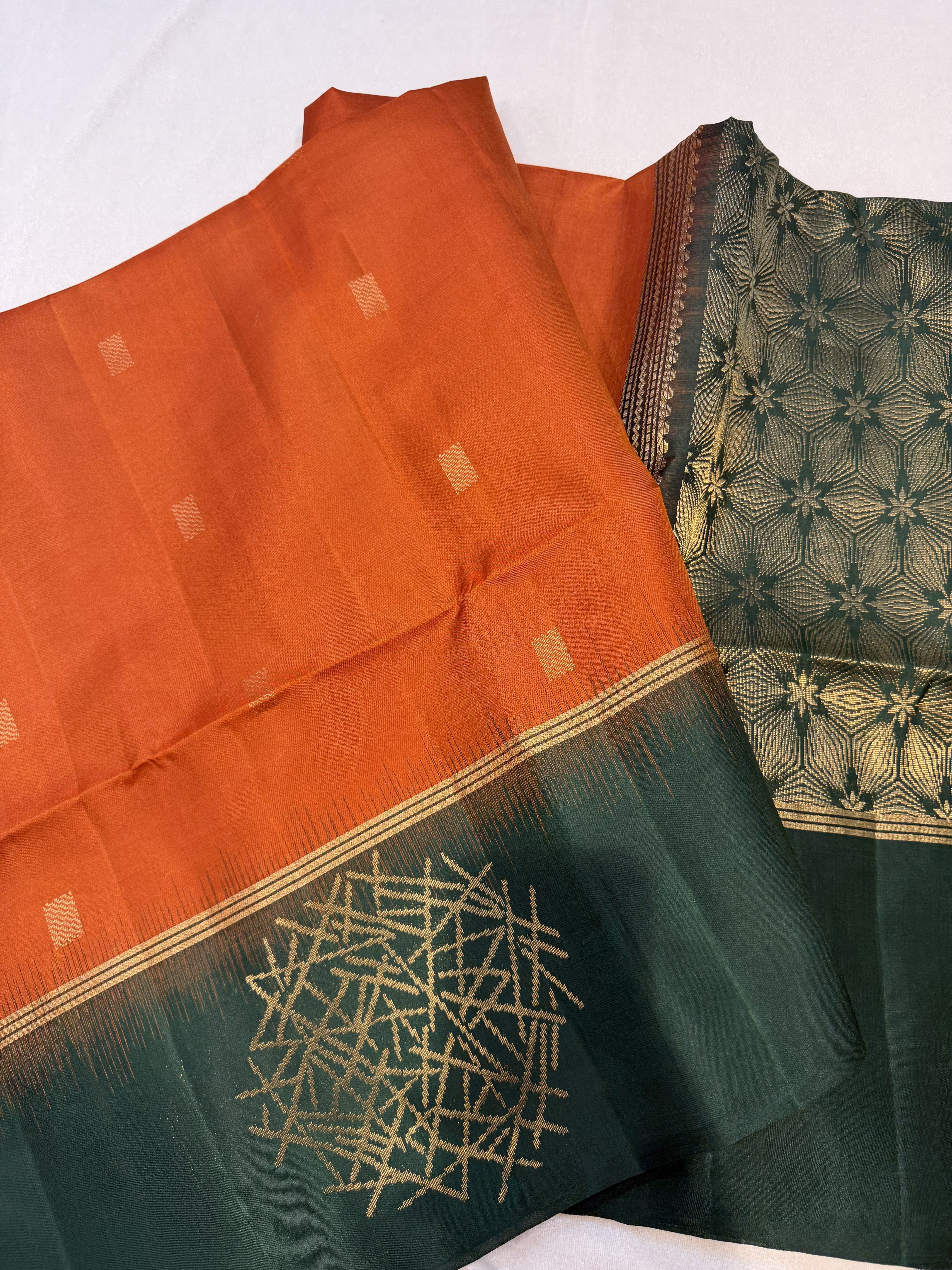 Kanchi Handloom silk - Rust Orange