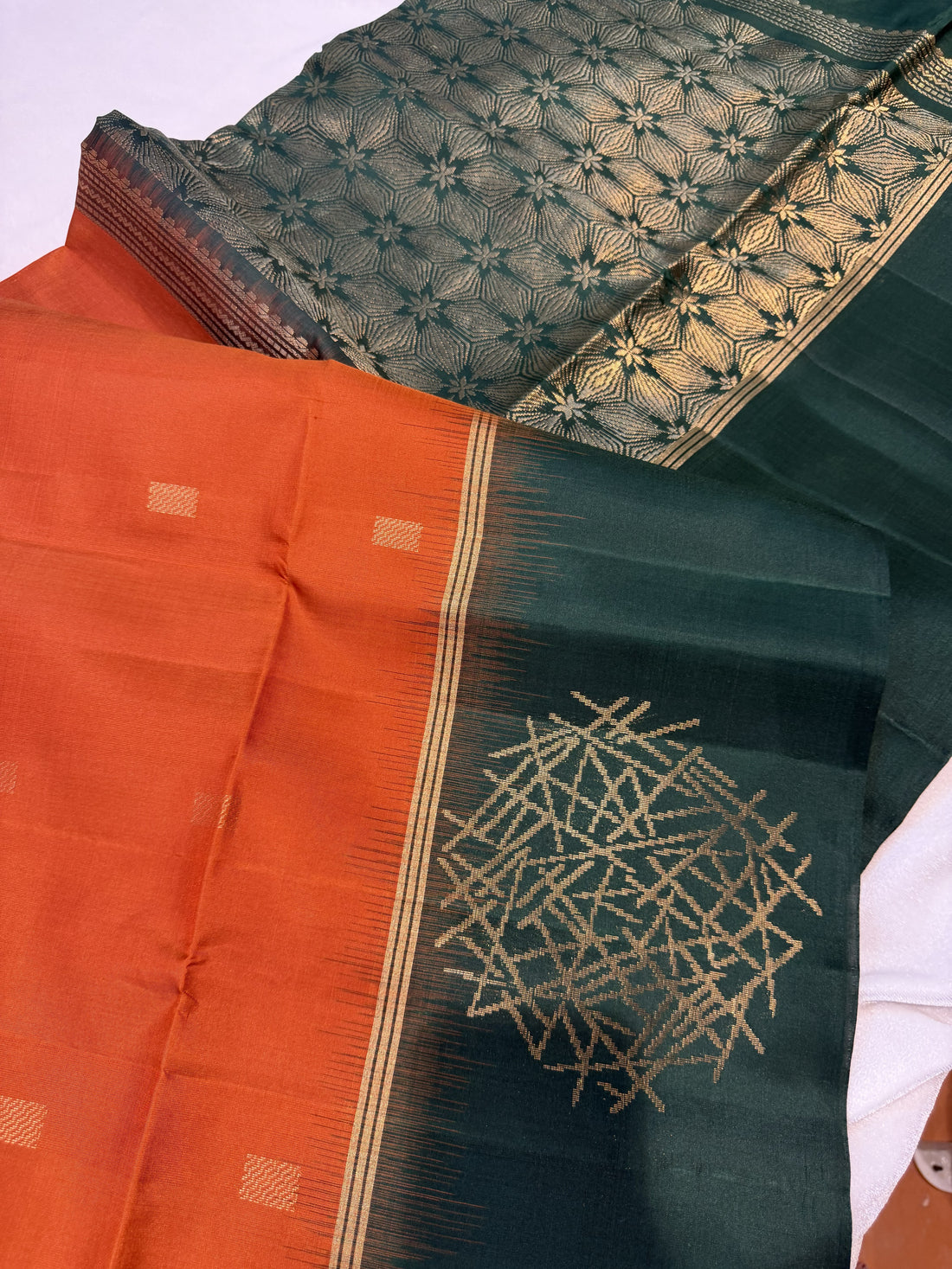Kanchi Handloom silk - Rust Orange
