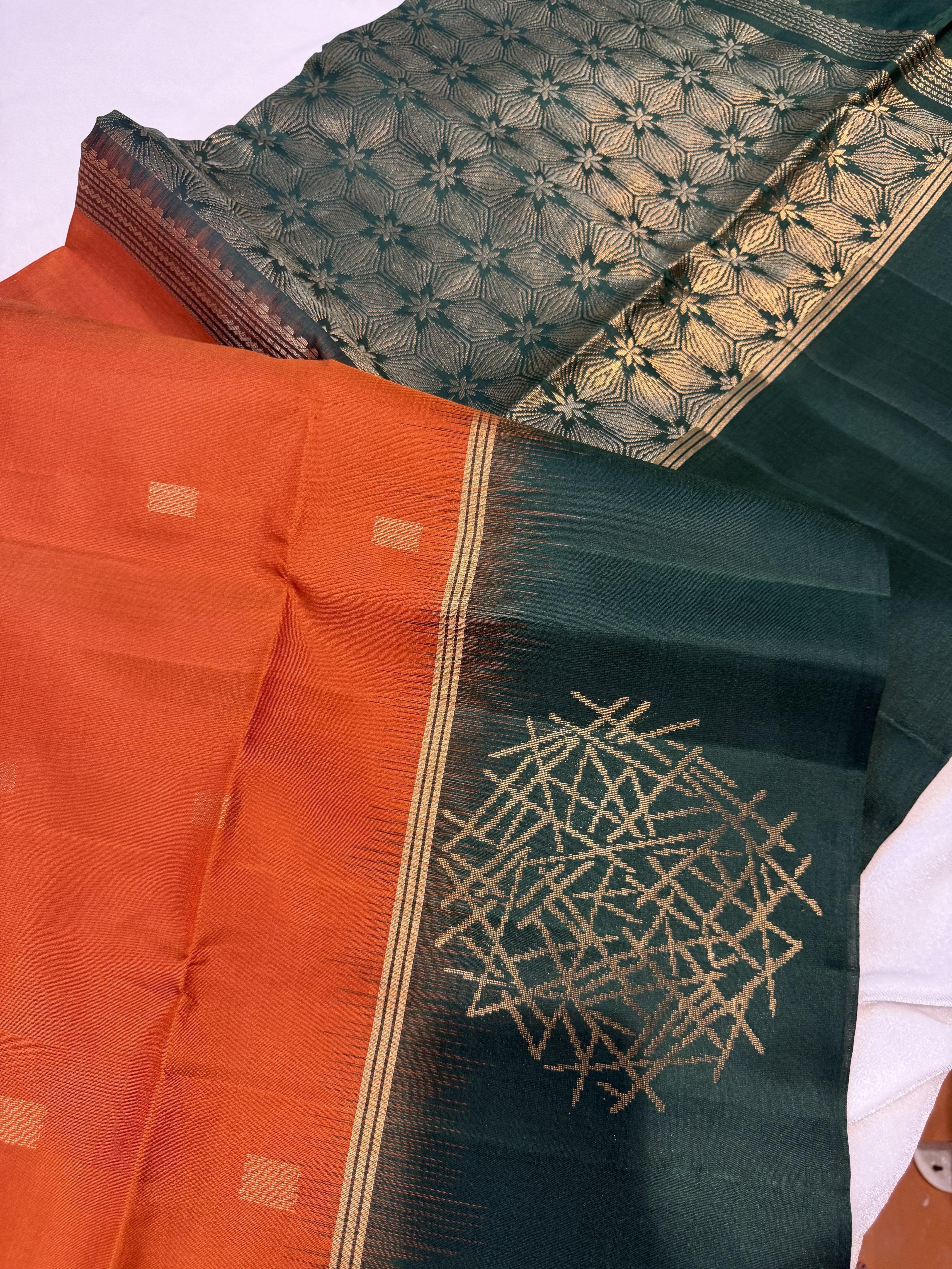Kanchi Handloom silk - Rust Orange