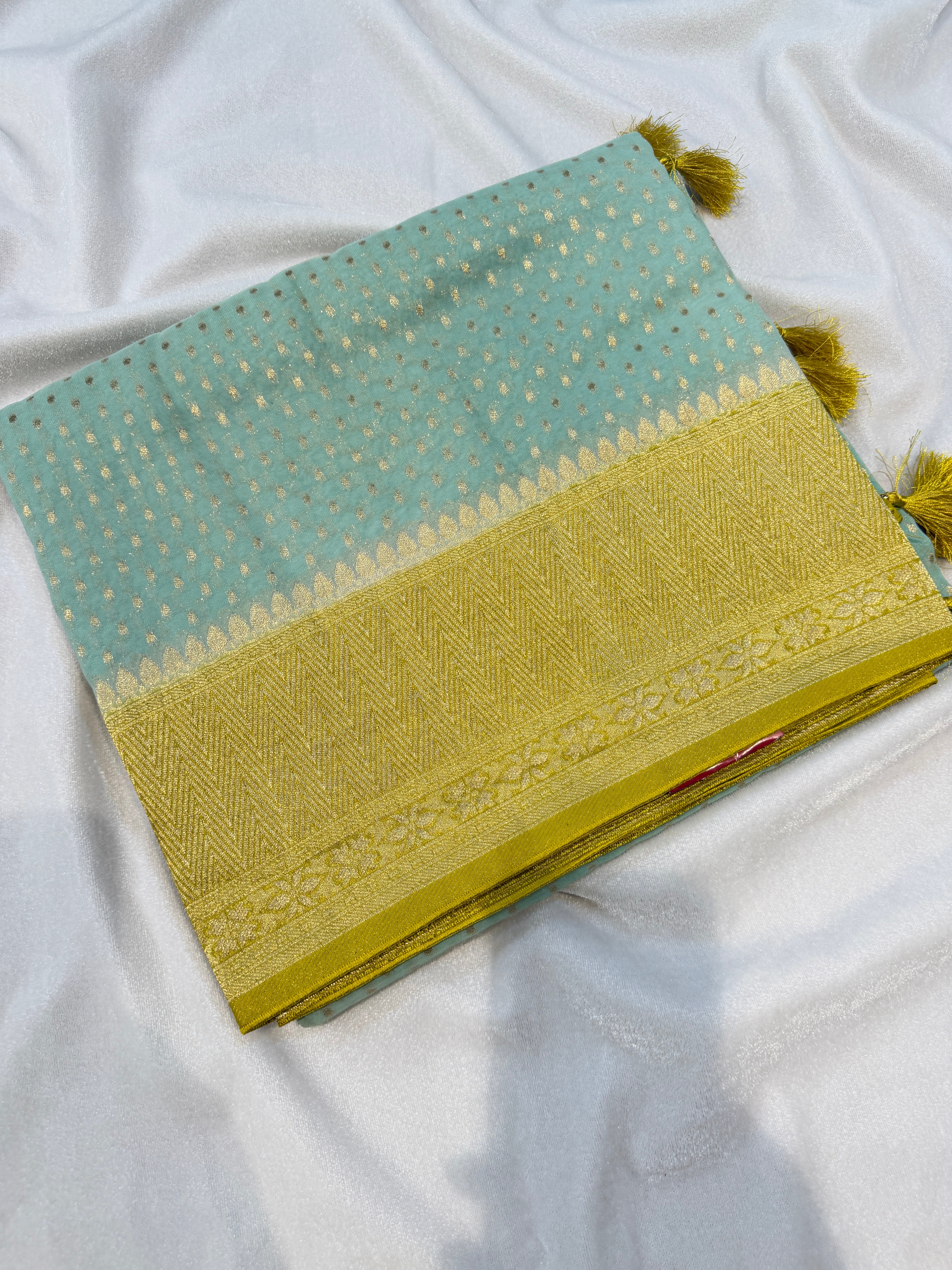 Banaras Georgett- Pista Green