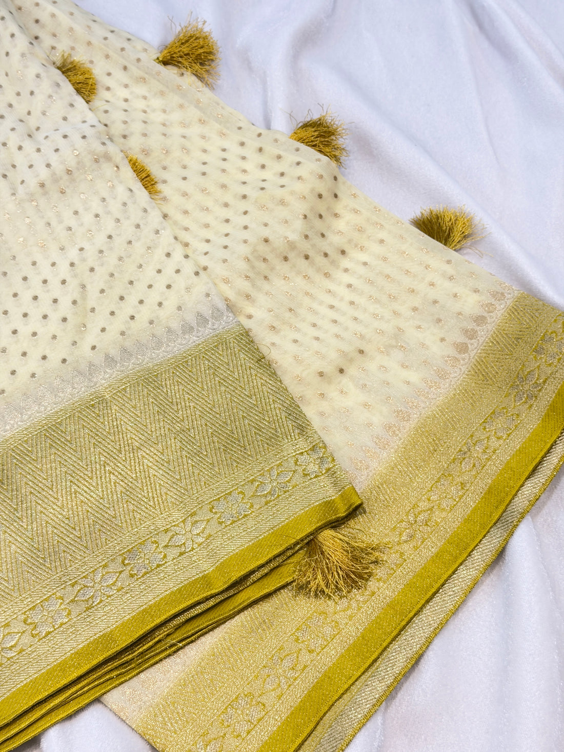 Banaras Georgett- Light Yellow