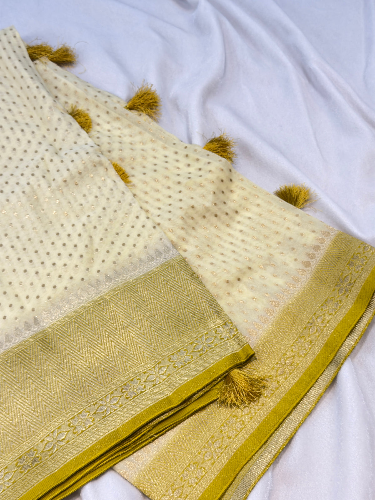 Banaras Georgett- Light Yellow