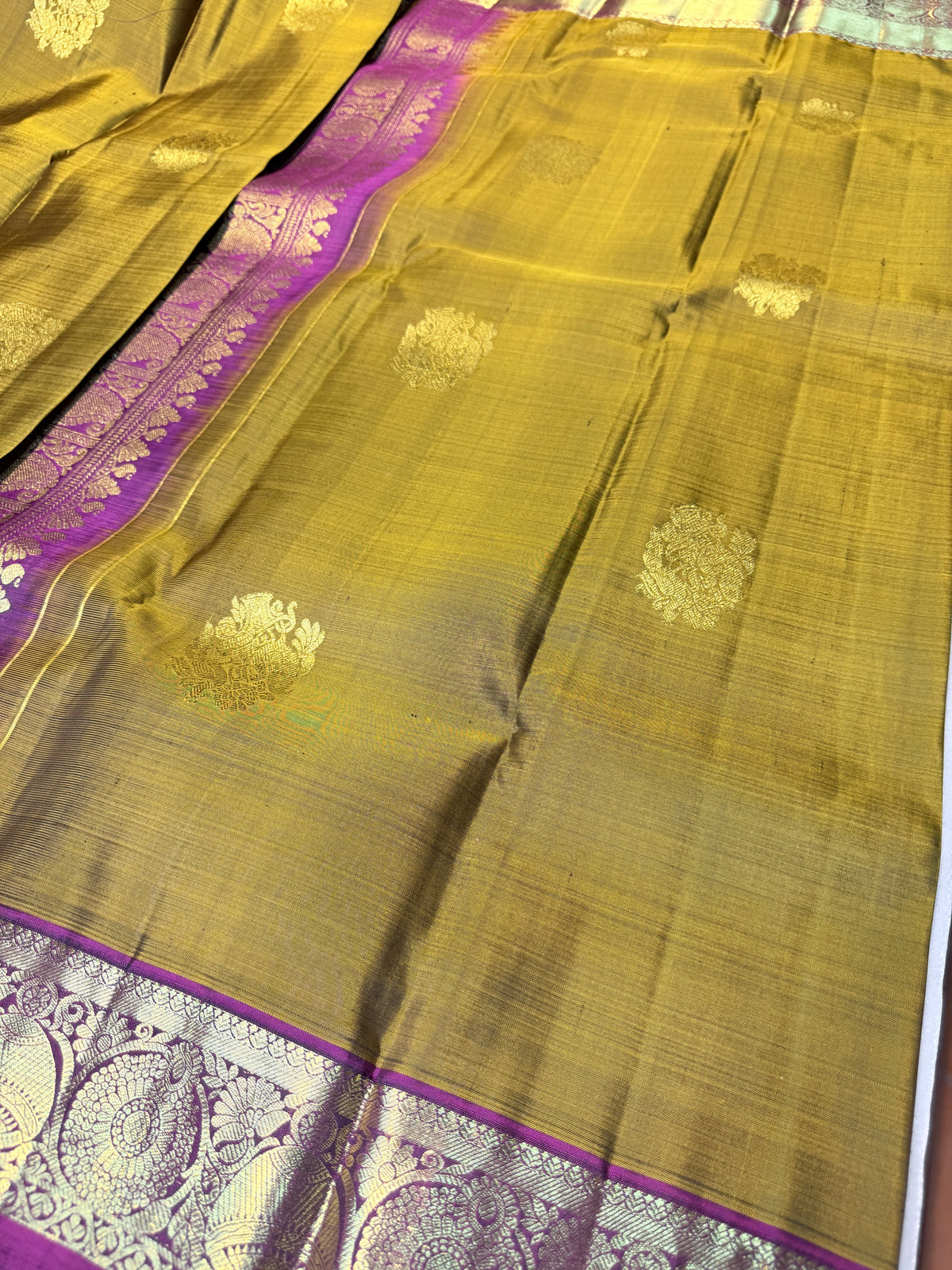 Pure Handloom Kanjivaram- Mehendi Green and Megenta