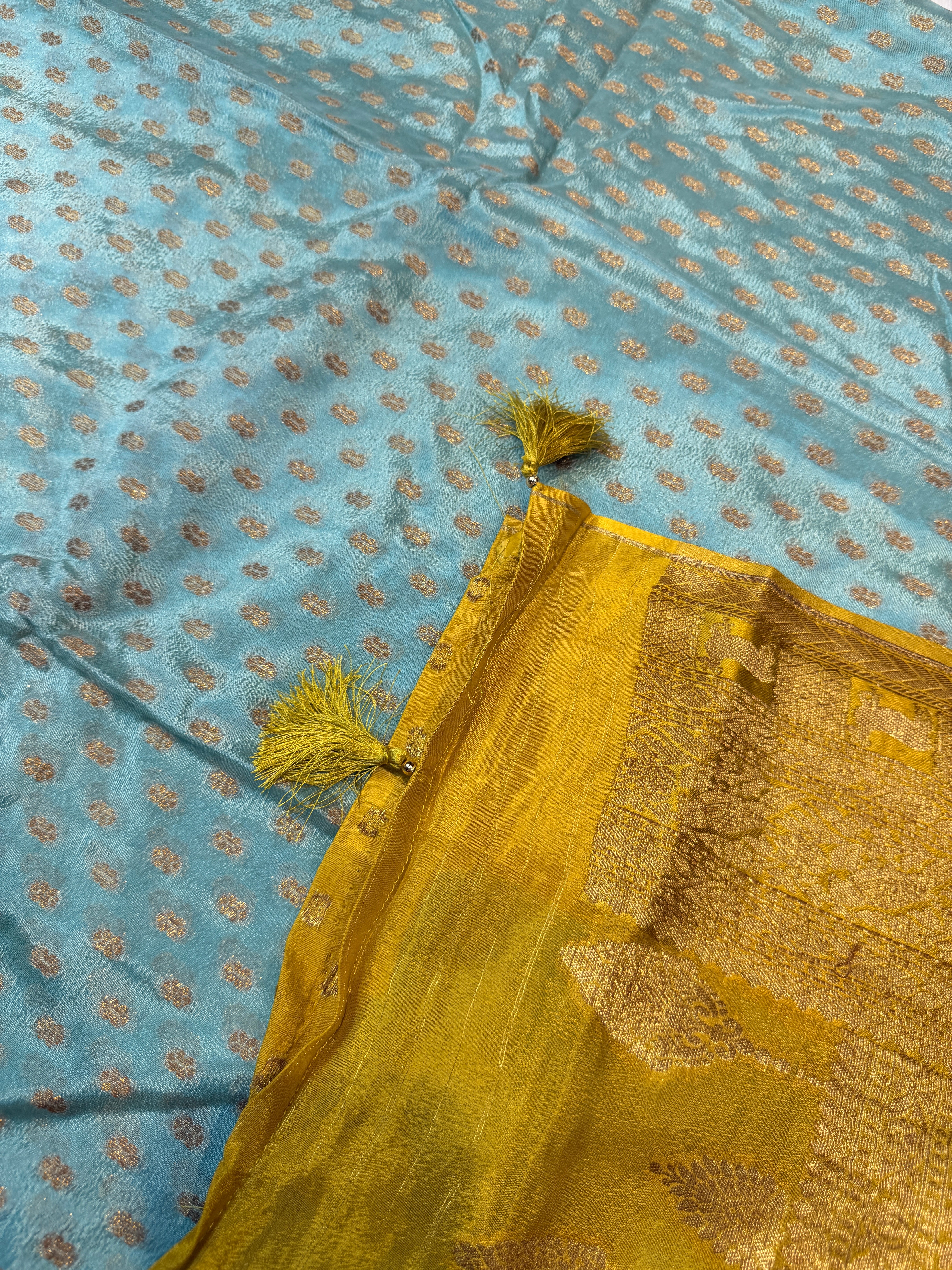 Banaras Crepe Silk- Pista Green