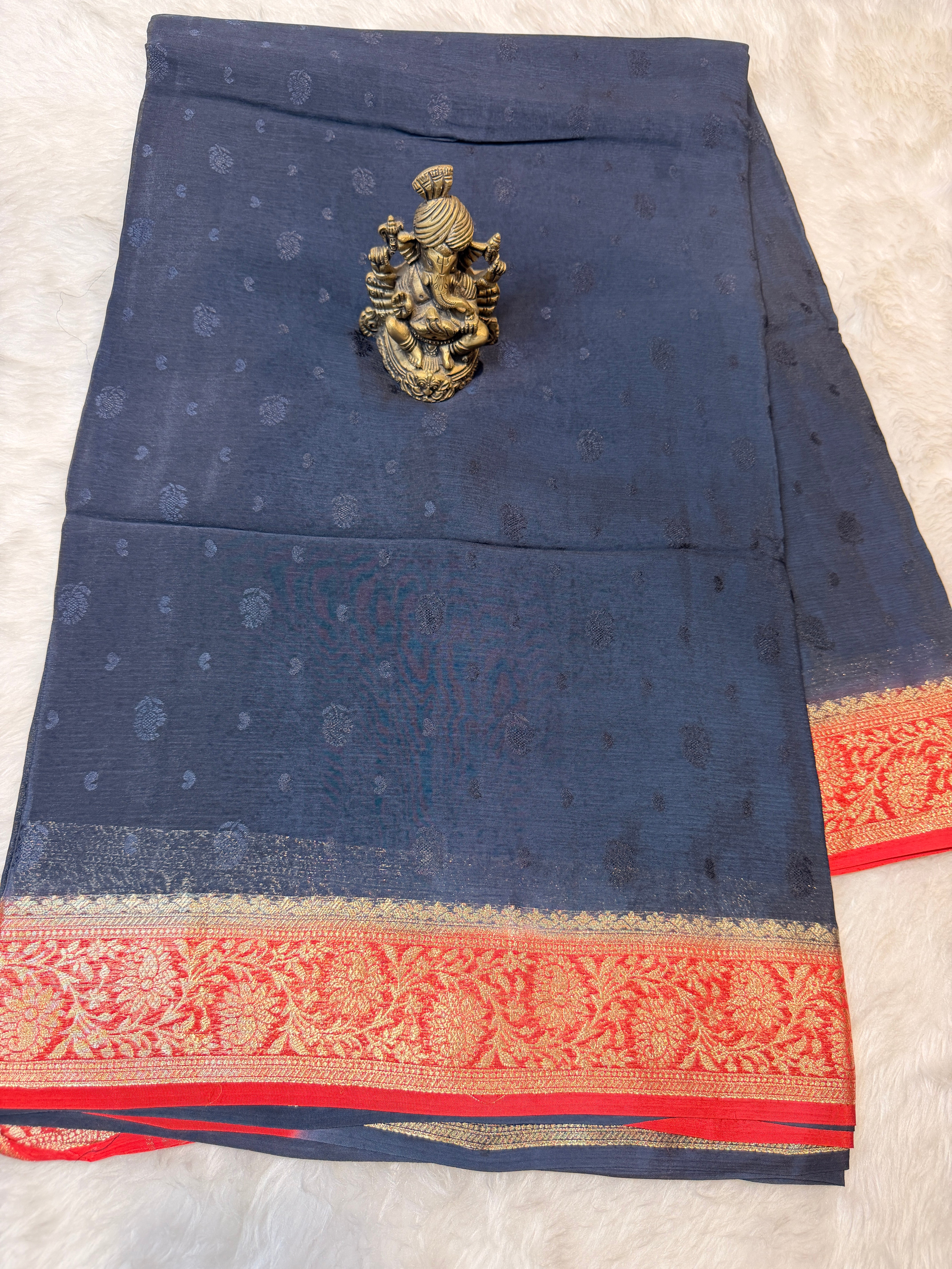Chinnon Silk -Black N Red