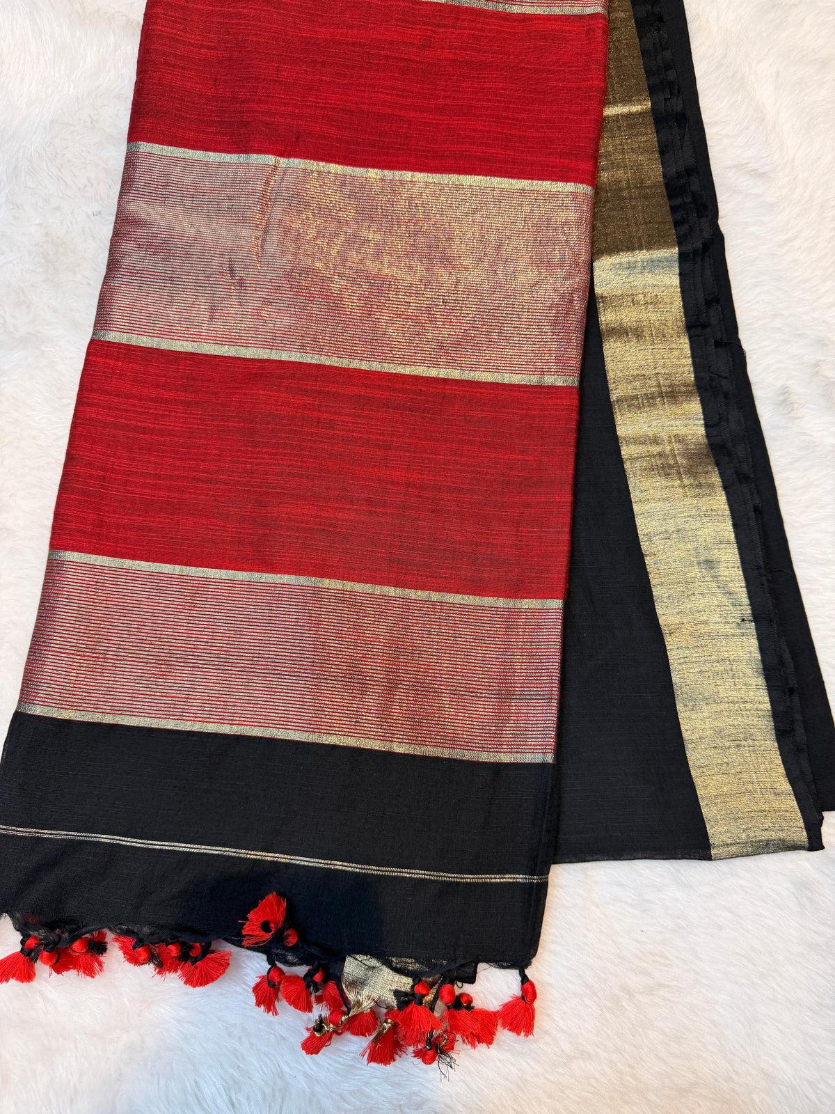 Soft Cotton Contrast Pallu-Black N Maroon