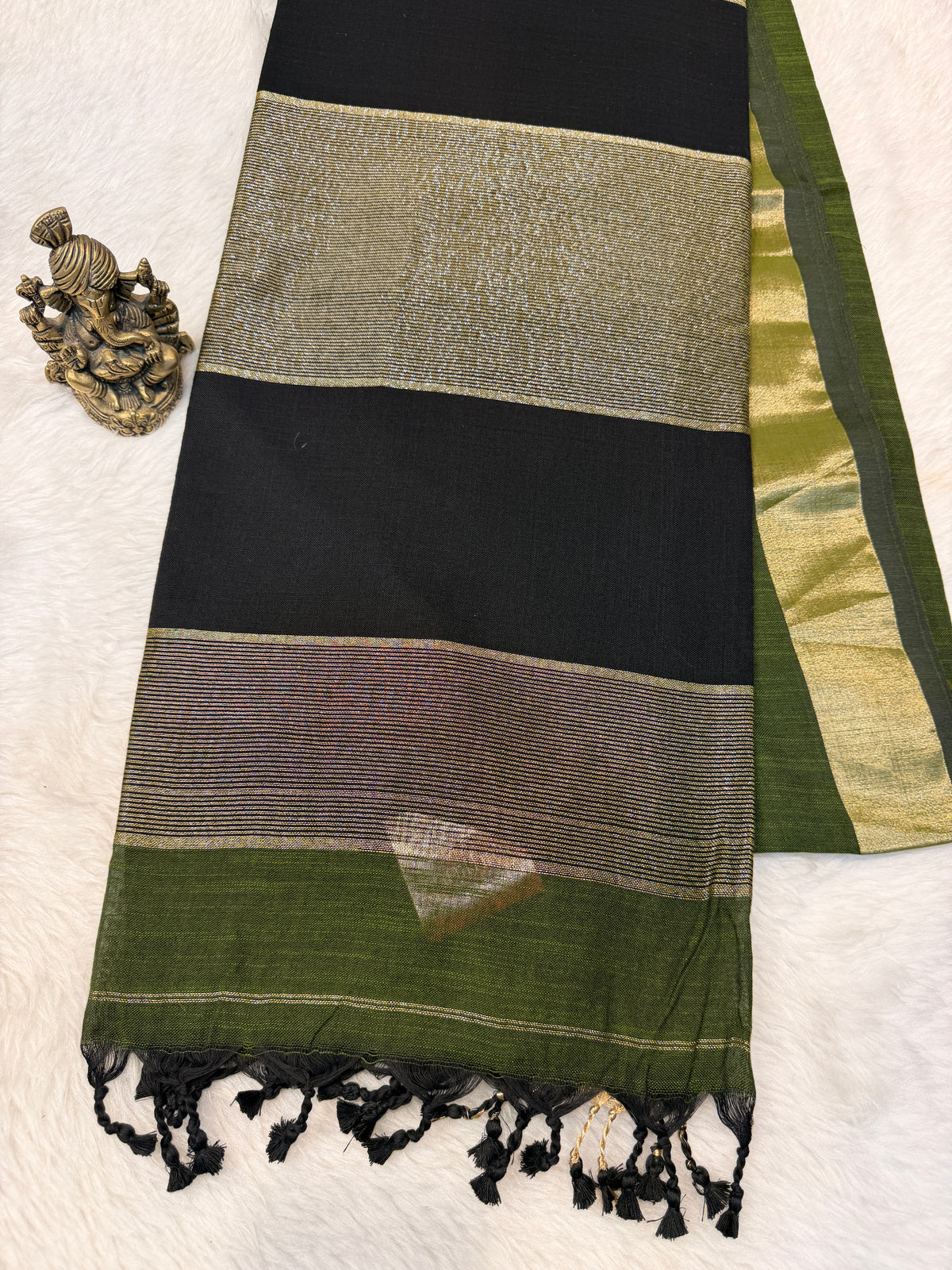 Soft Cotton Contrast Pallu-Green N Black