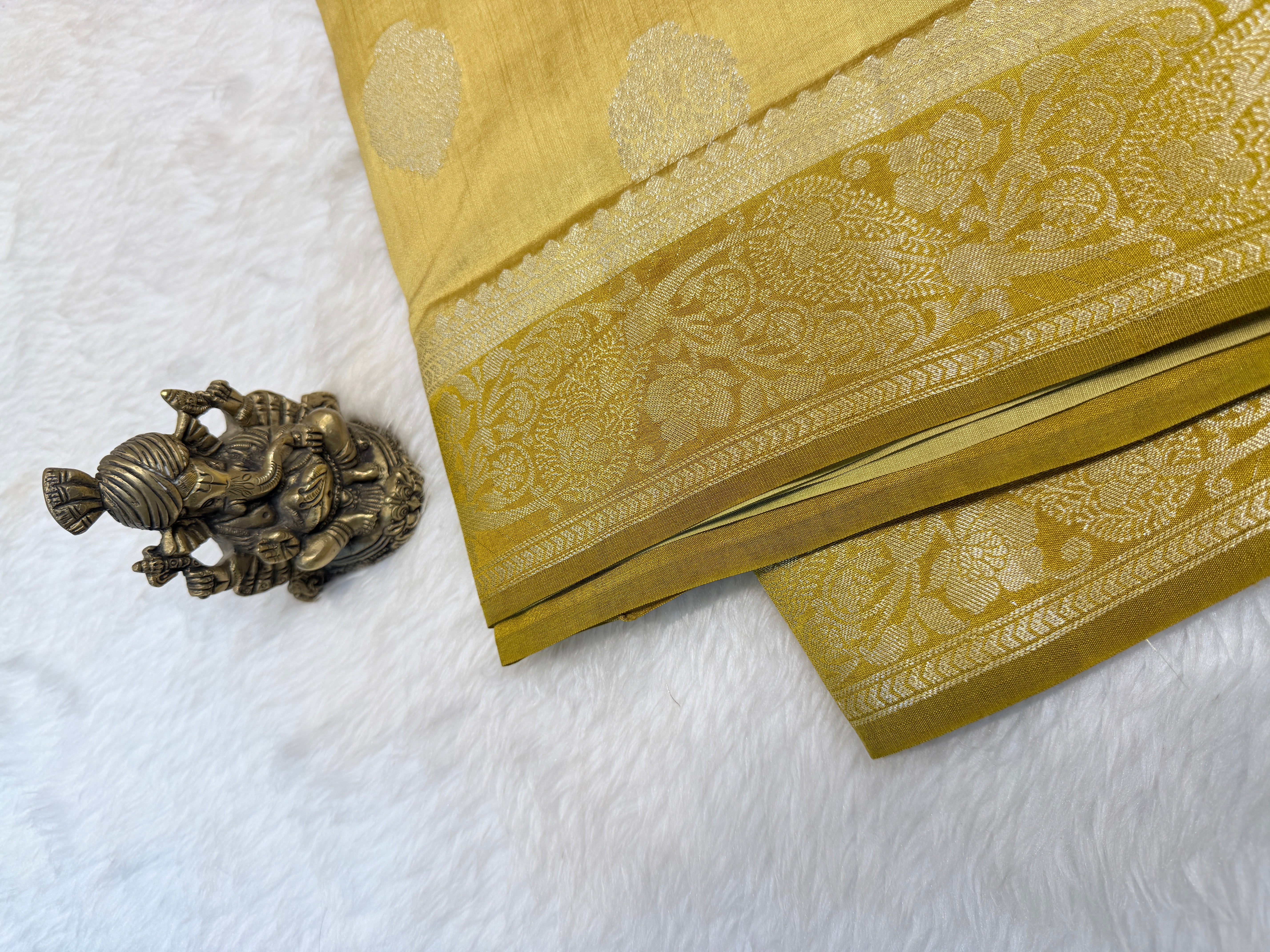 Pure Chiniya Banaras Silver Zari Silk