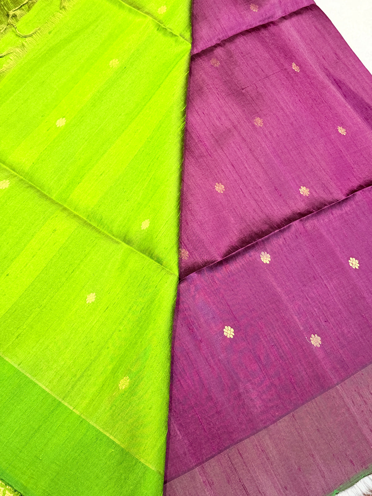 Premium Pure Raw Silk Rich Pallu -Wine and Parrot Green