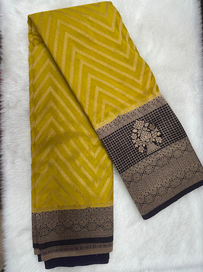 Semi Georgette Silk Yellow and Purple