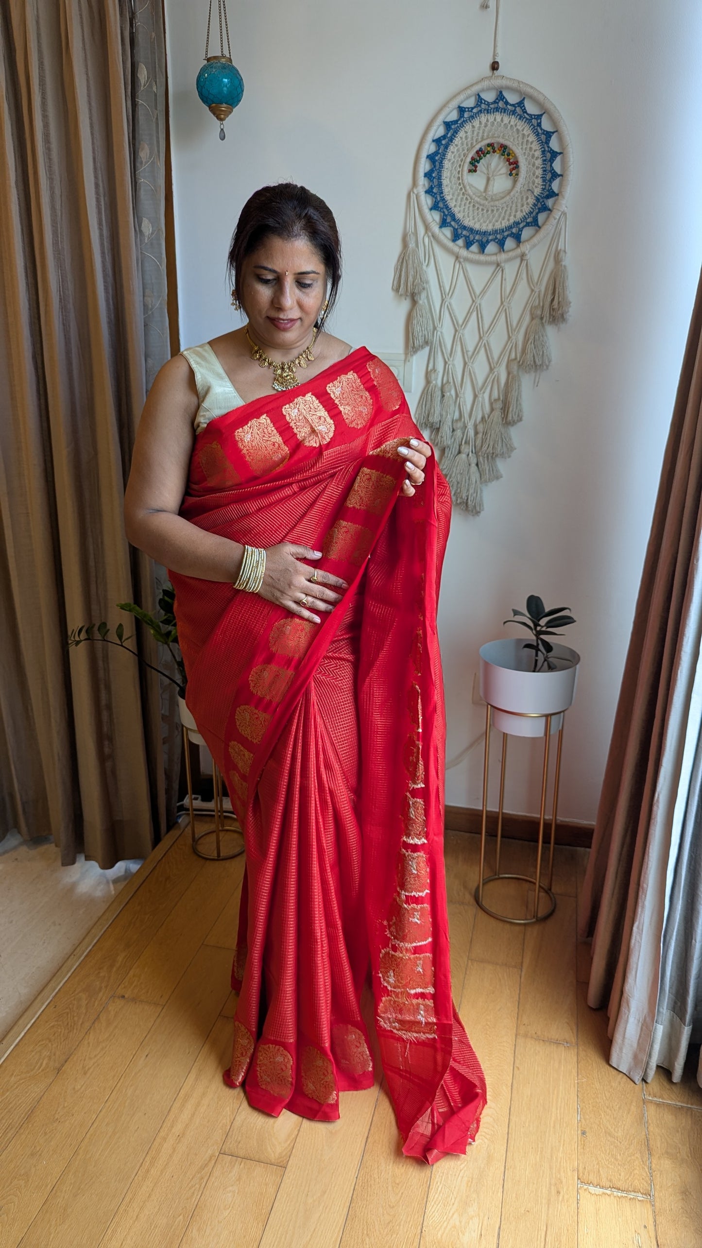 Red Small Checks Crepe Silk Saree