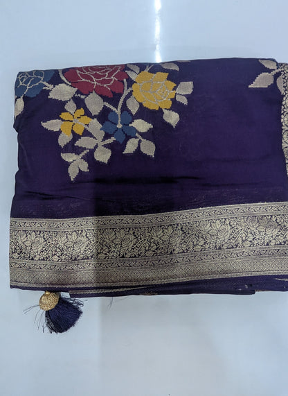 Banarasi Chanderi Silk Saree with Floral Zari Motifs