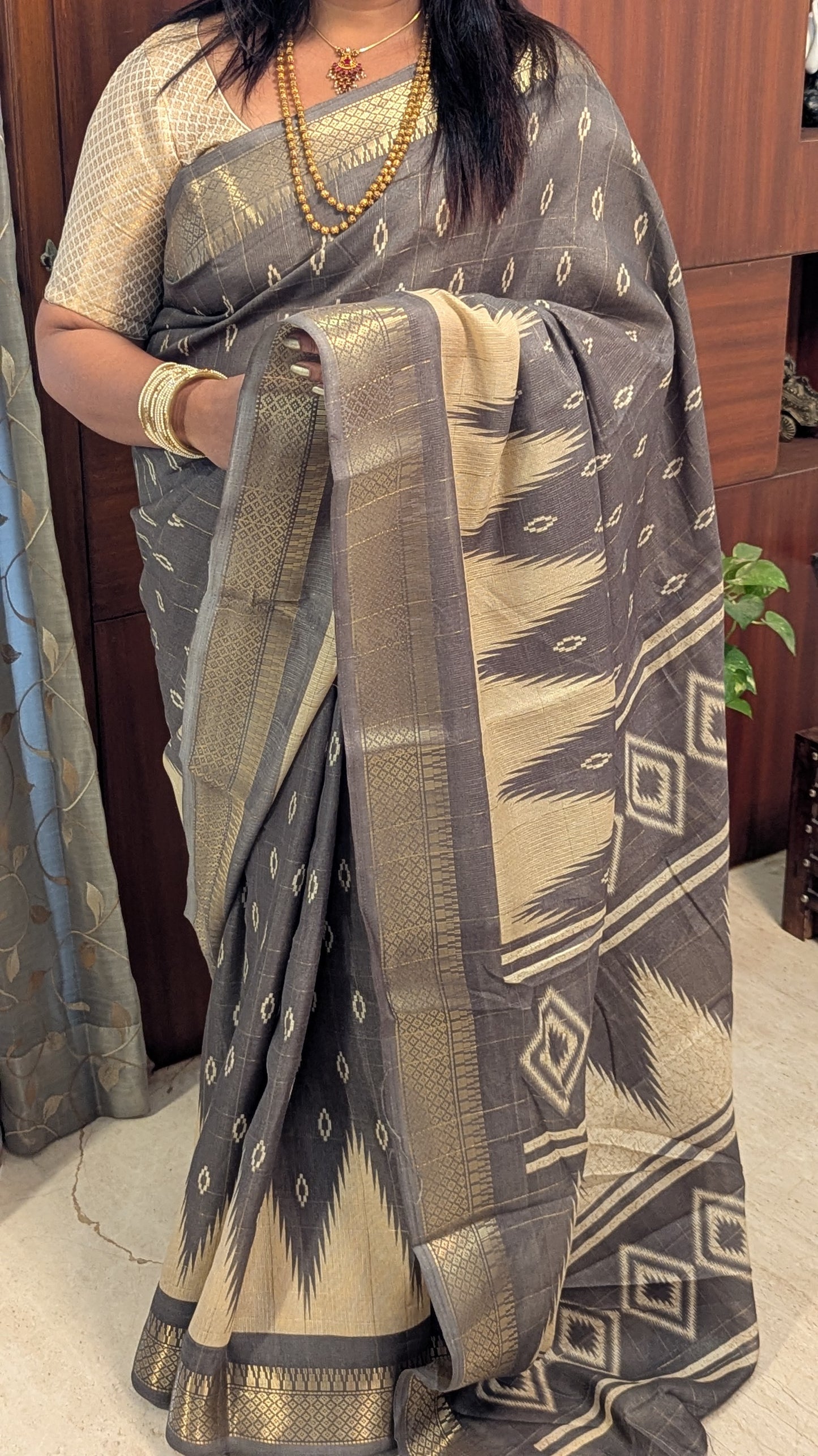 Grey Color Temple Border Cotton Saree