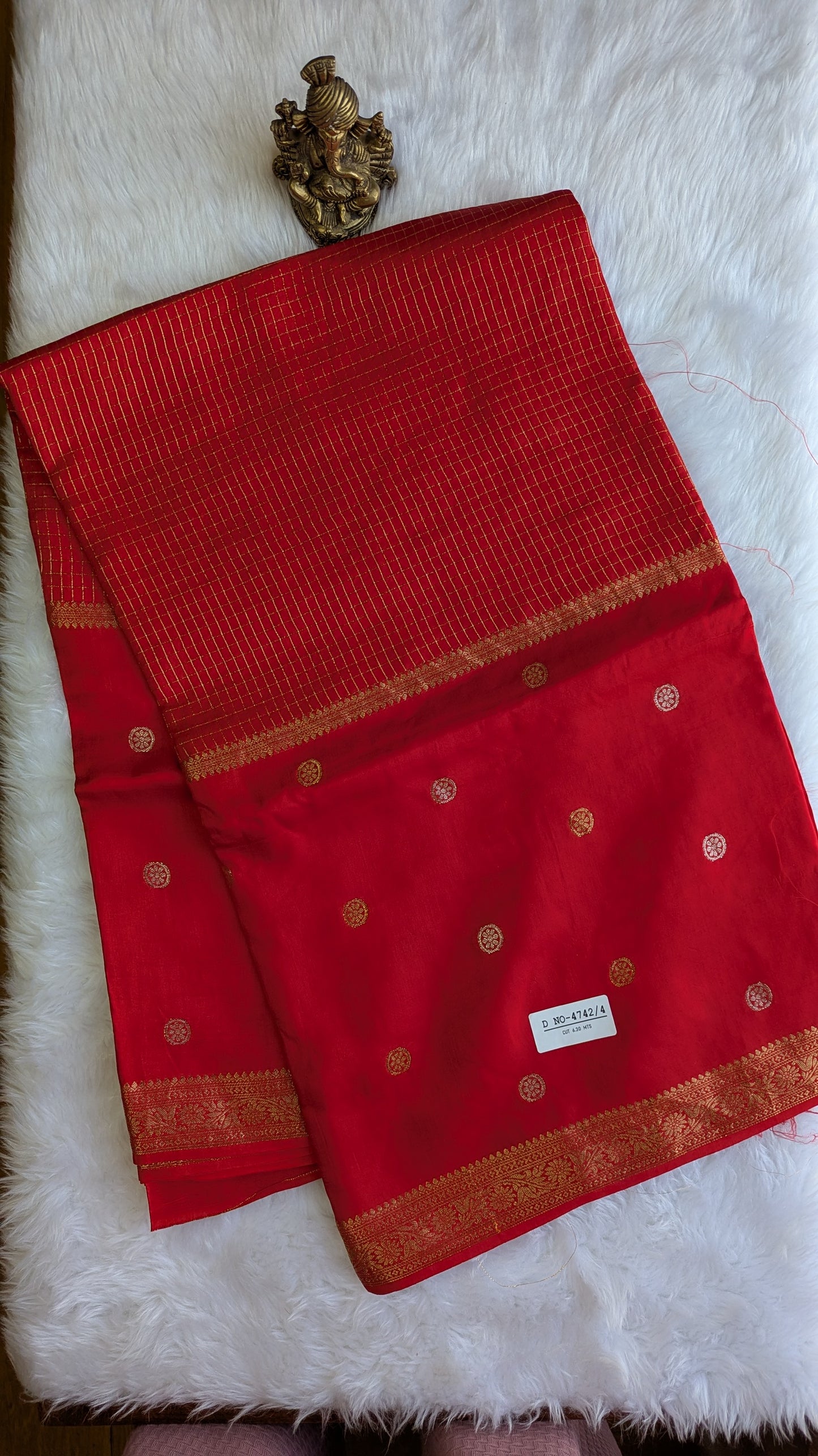 Red Crepe Silk Saree Center border Zari Checks