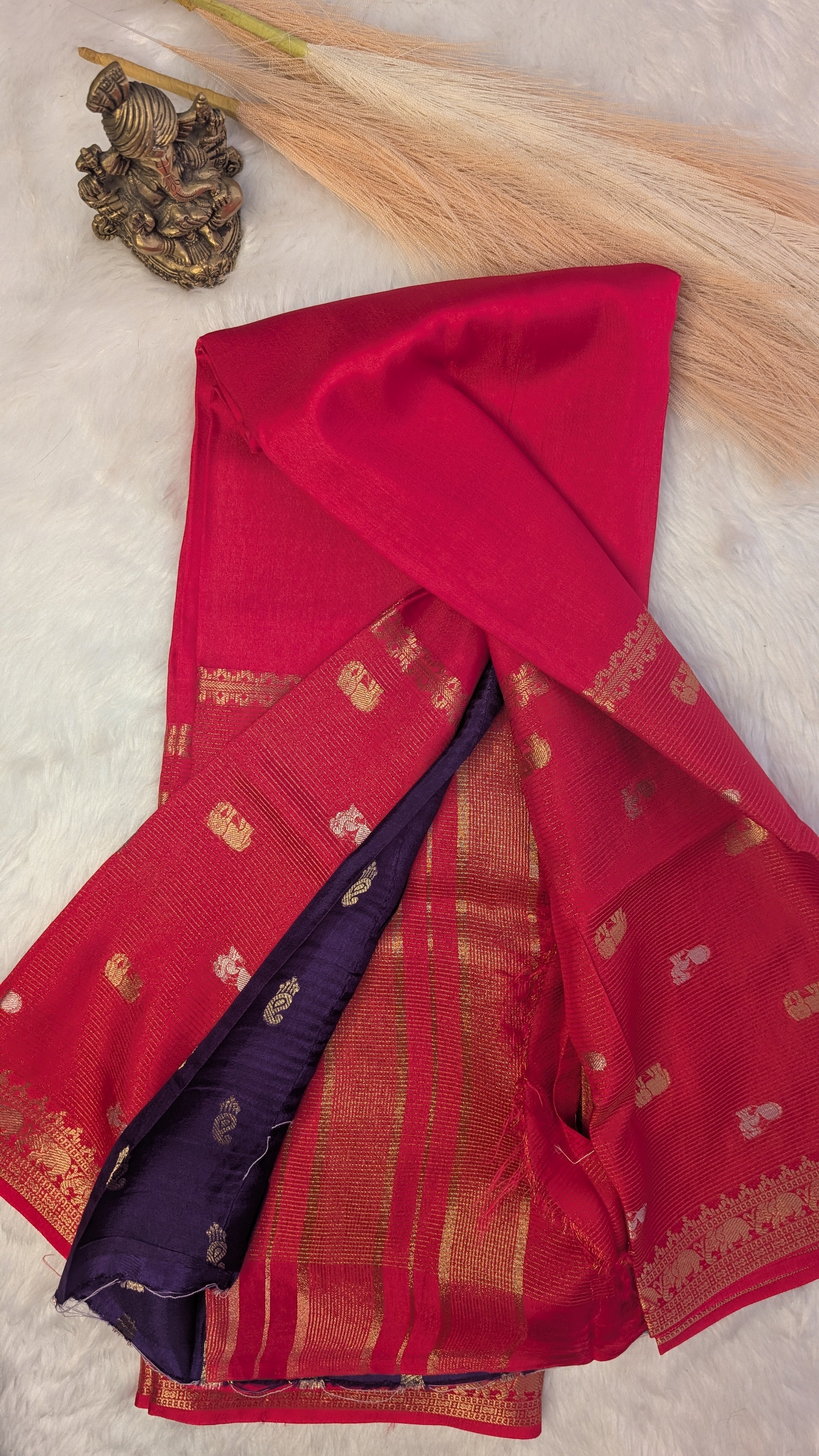 Magenta Crepe Silk Saree with Big border with Zari lines and Buttis