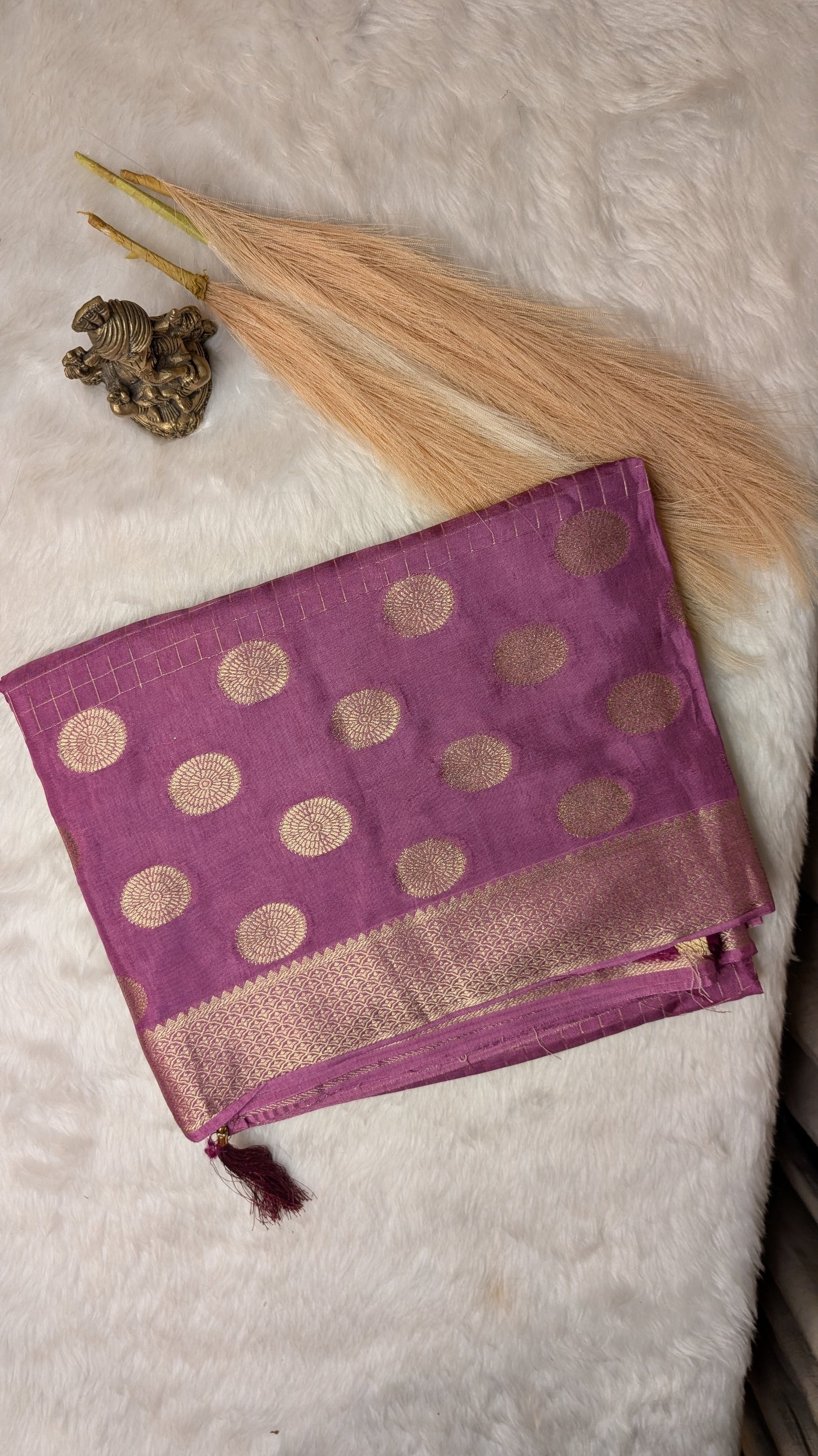 Lavender Crepe Silk with Checks and Border Buttis