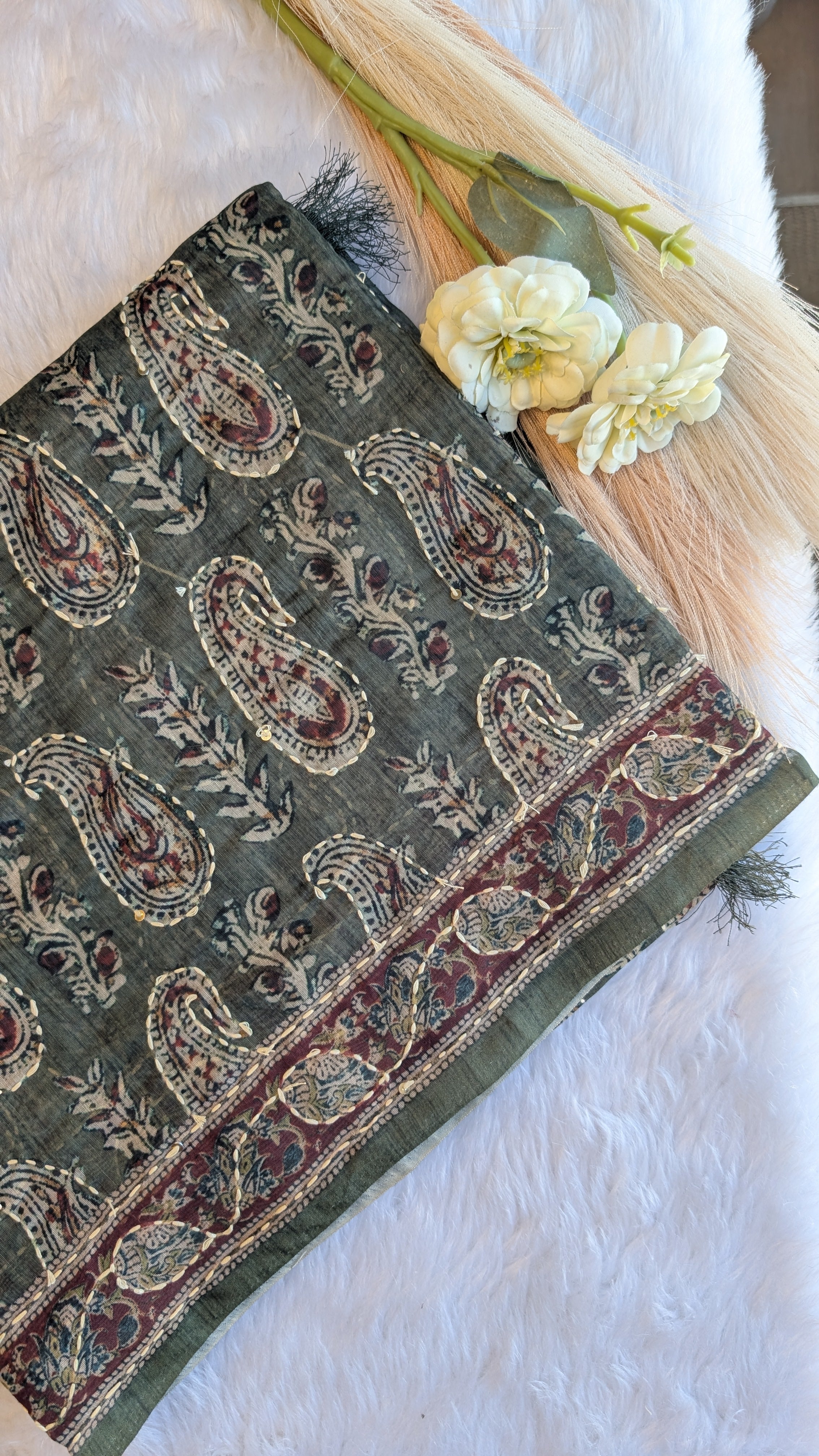 Cotton Kantha Thread Work Saree - Dark Green