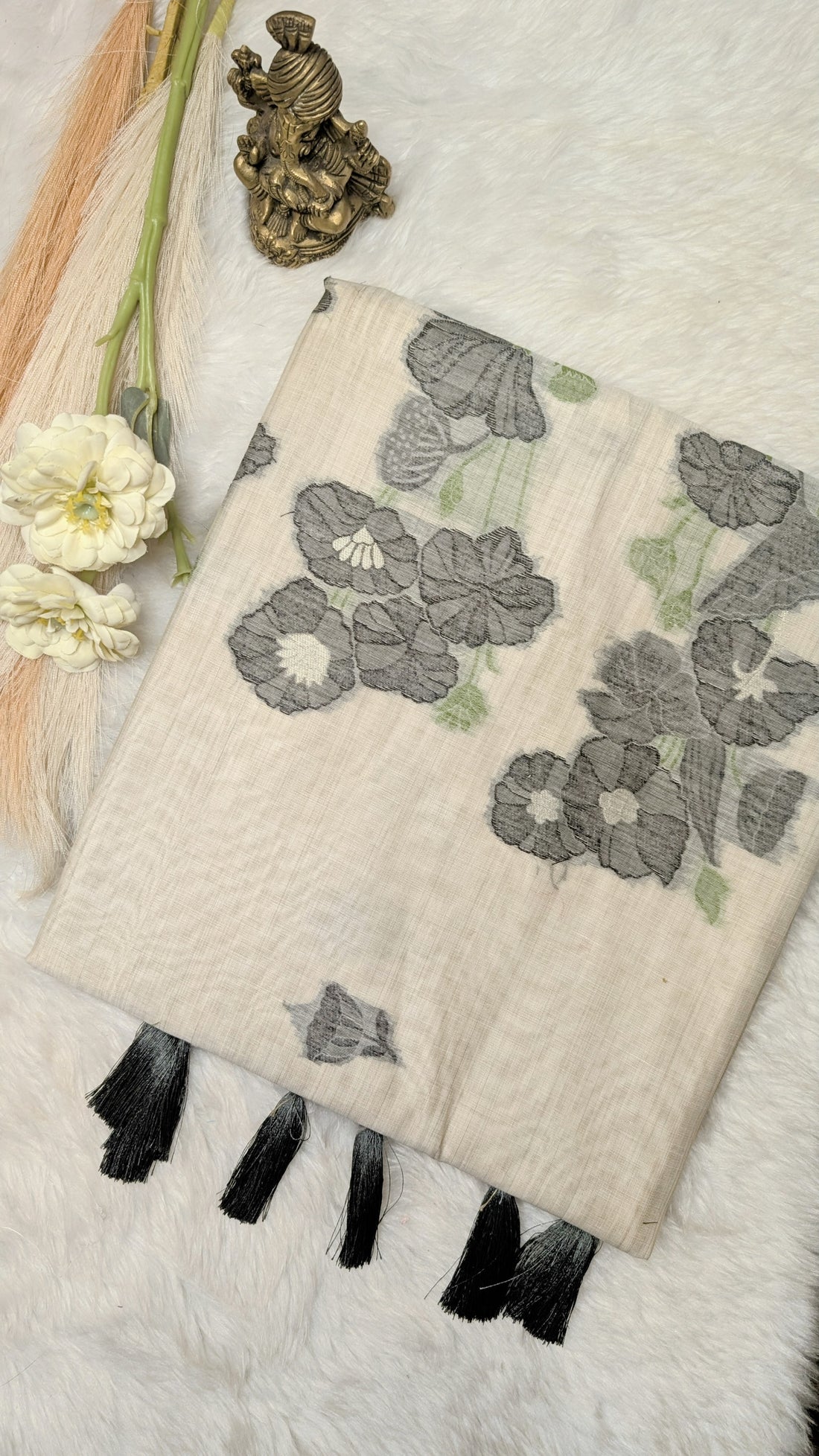 Cotton Saree with Flower border- Cream and Black