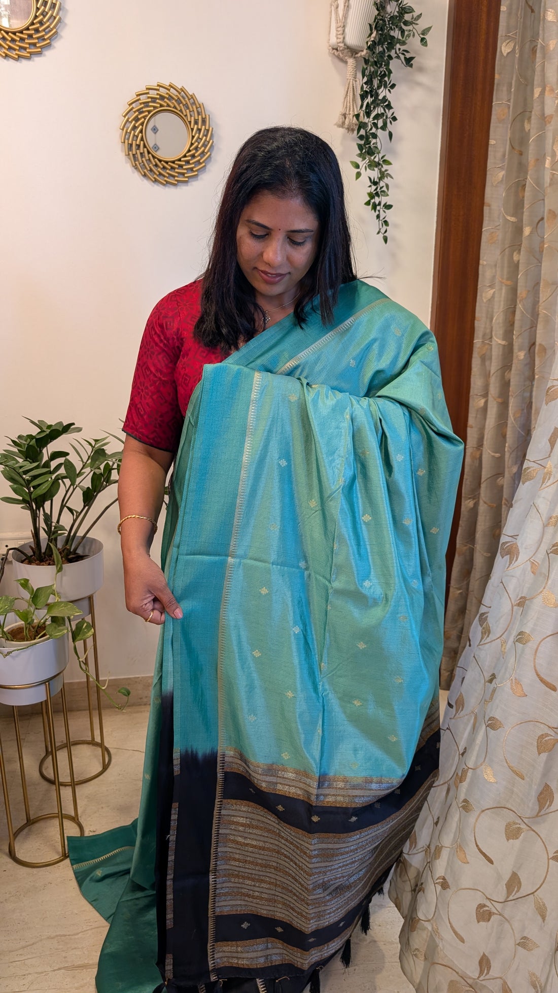 Semi Soft Silk with Rich Contrast Pallu