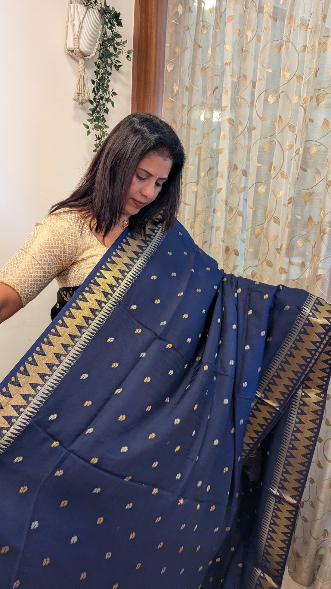 Viscose Crepe Silk with Buttas