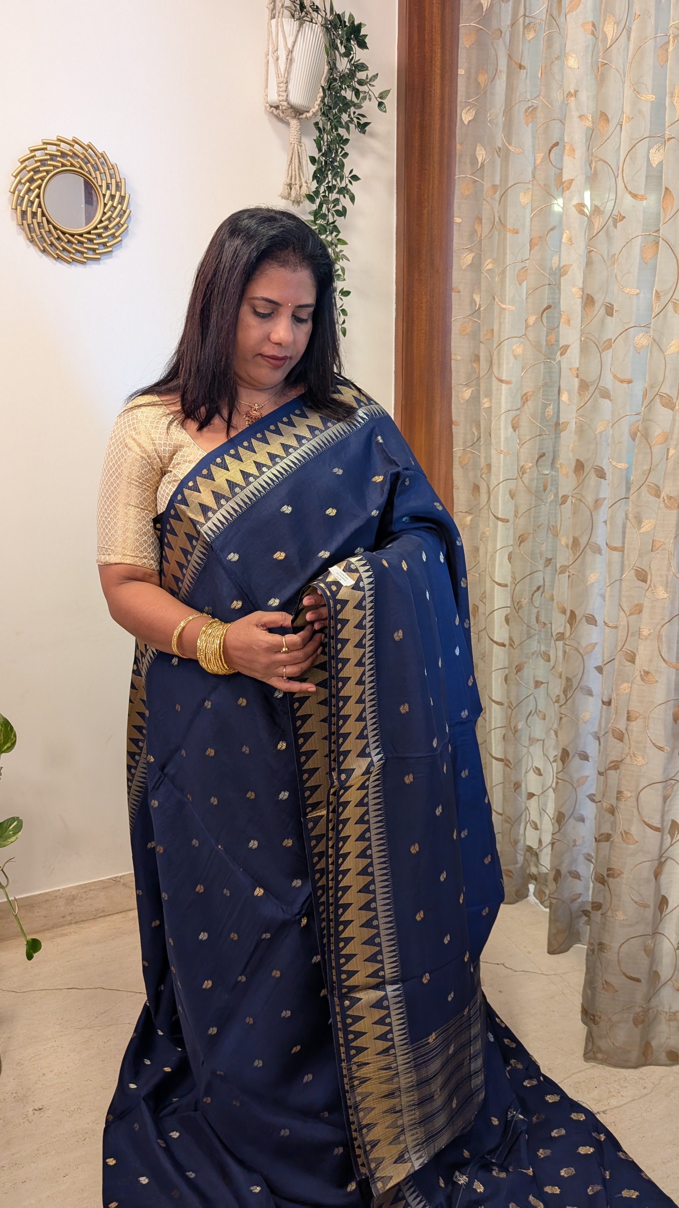 Viscose Crepe Silk with Buttas