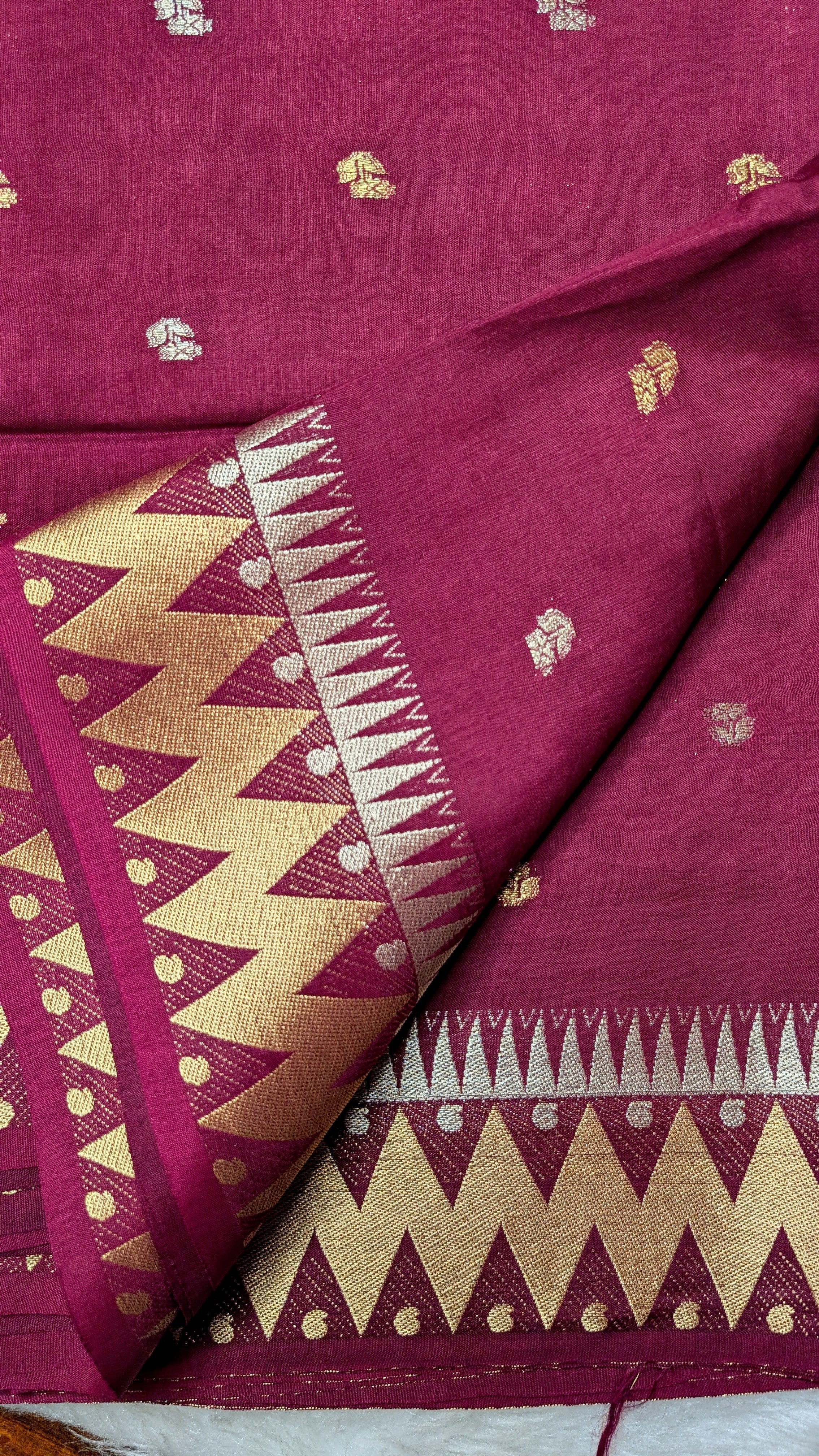 Viscose Crepe Silk with Buttas