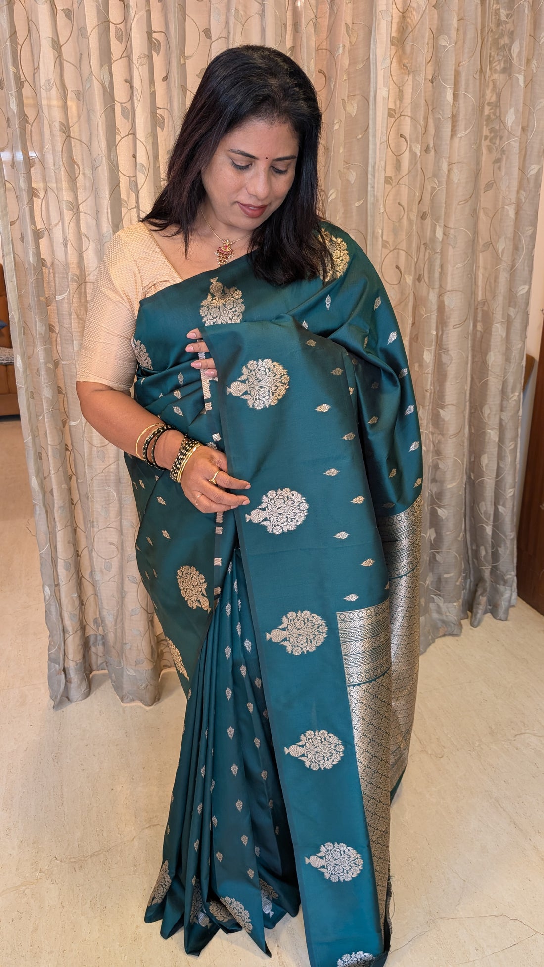 Semi Soft Silk with Buttas