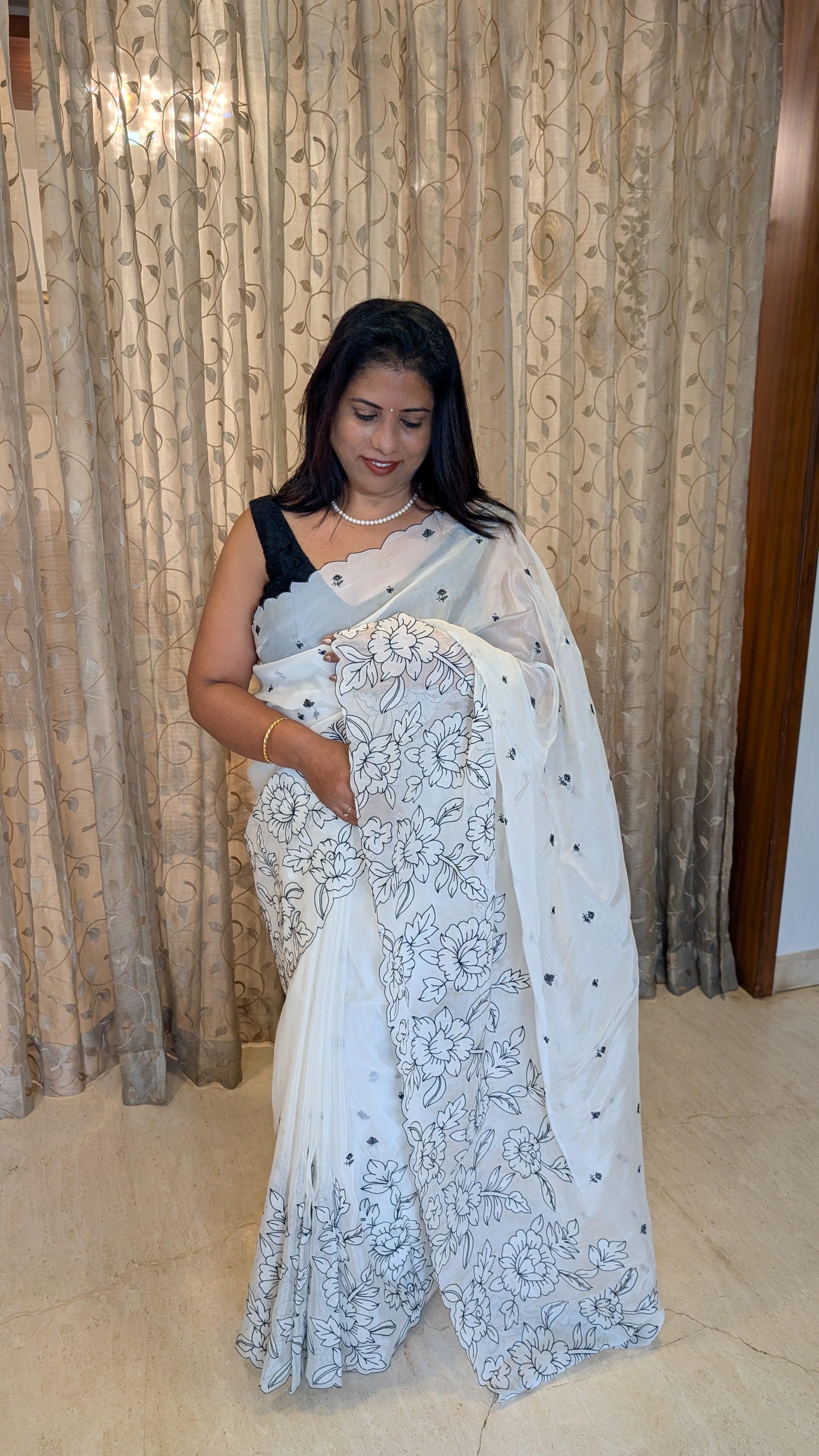 Tissue Saree with Embroidery-B&w