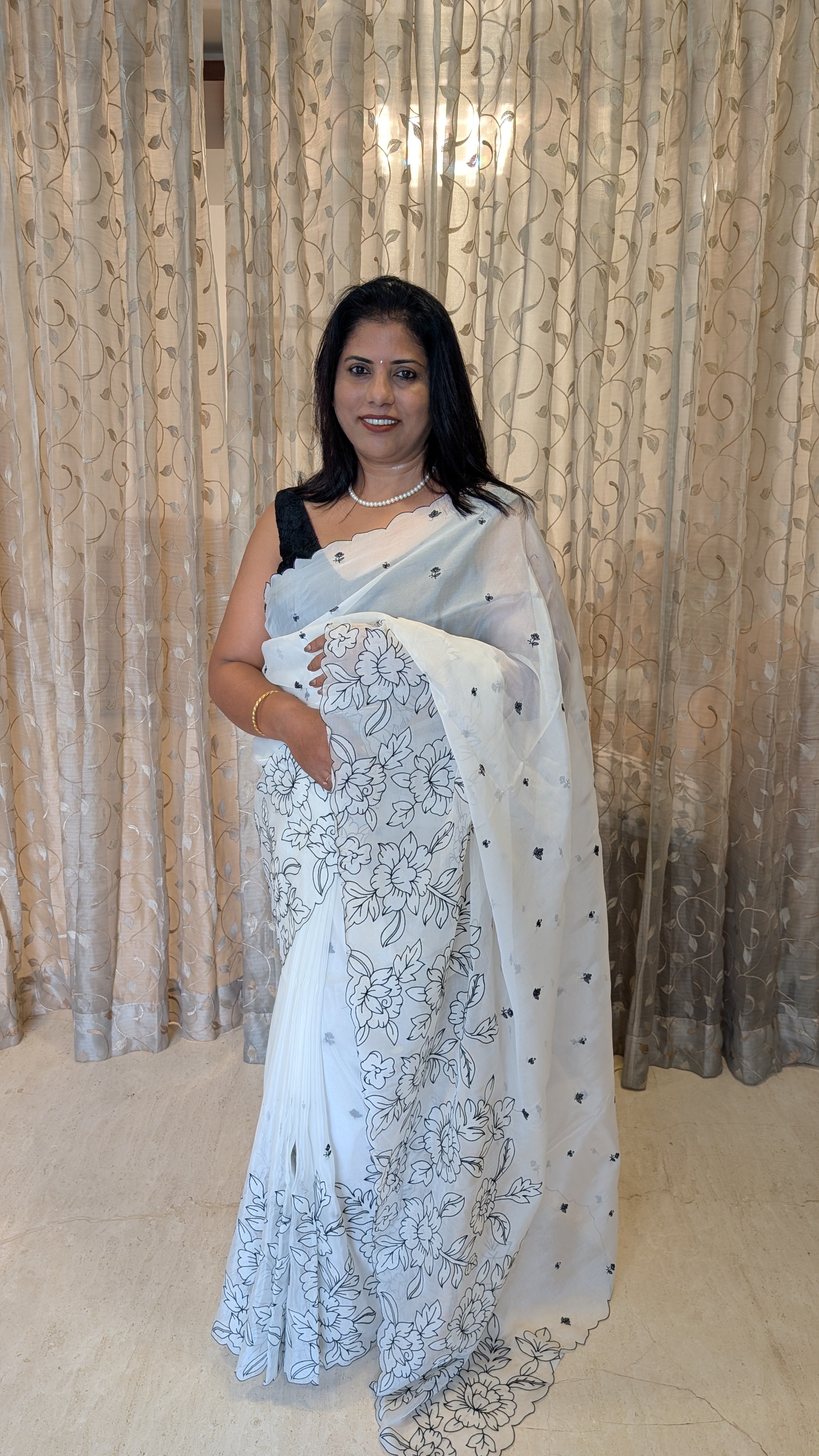 Tissue Saree with Embroidery-B&w