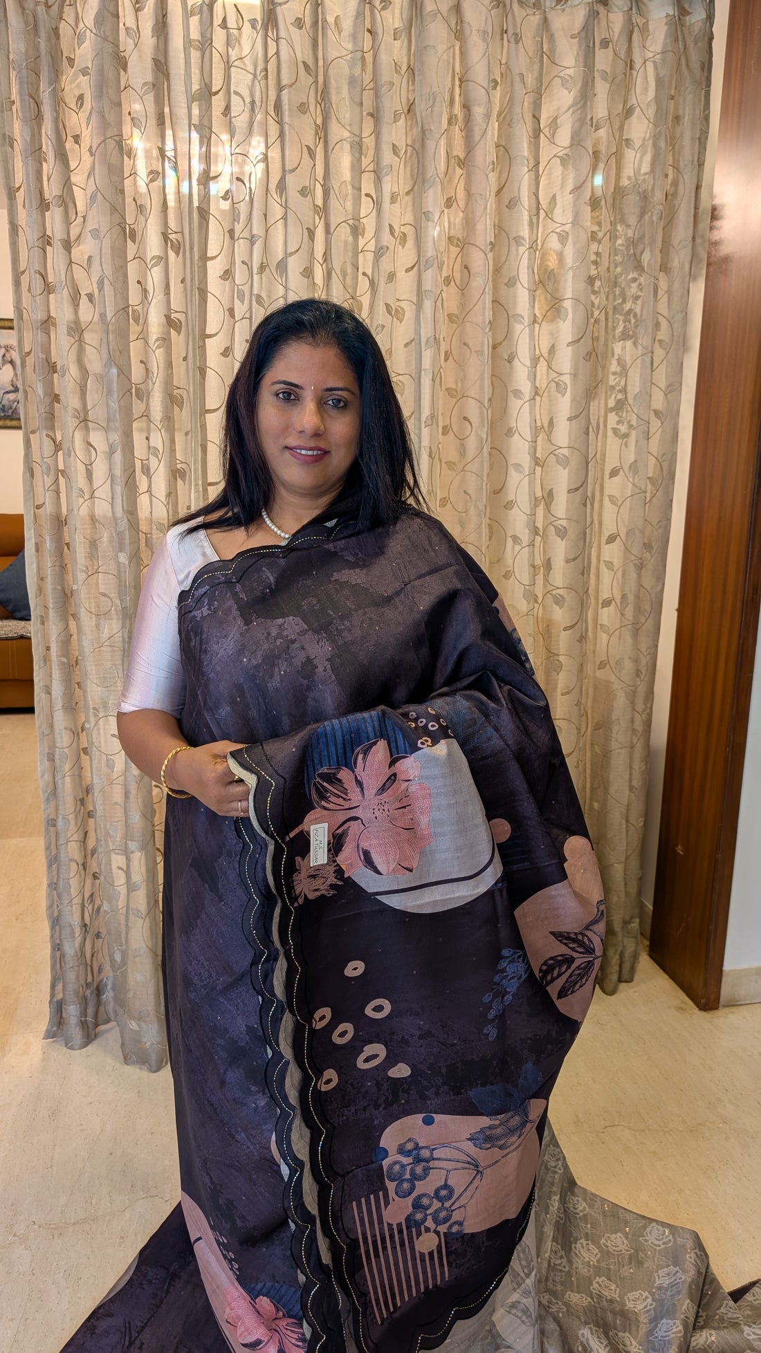 Tussar Silk with Scallop border