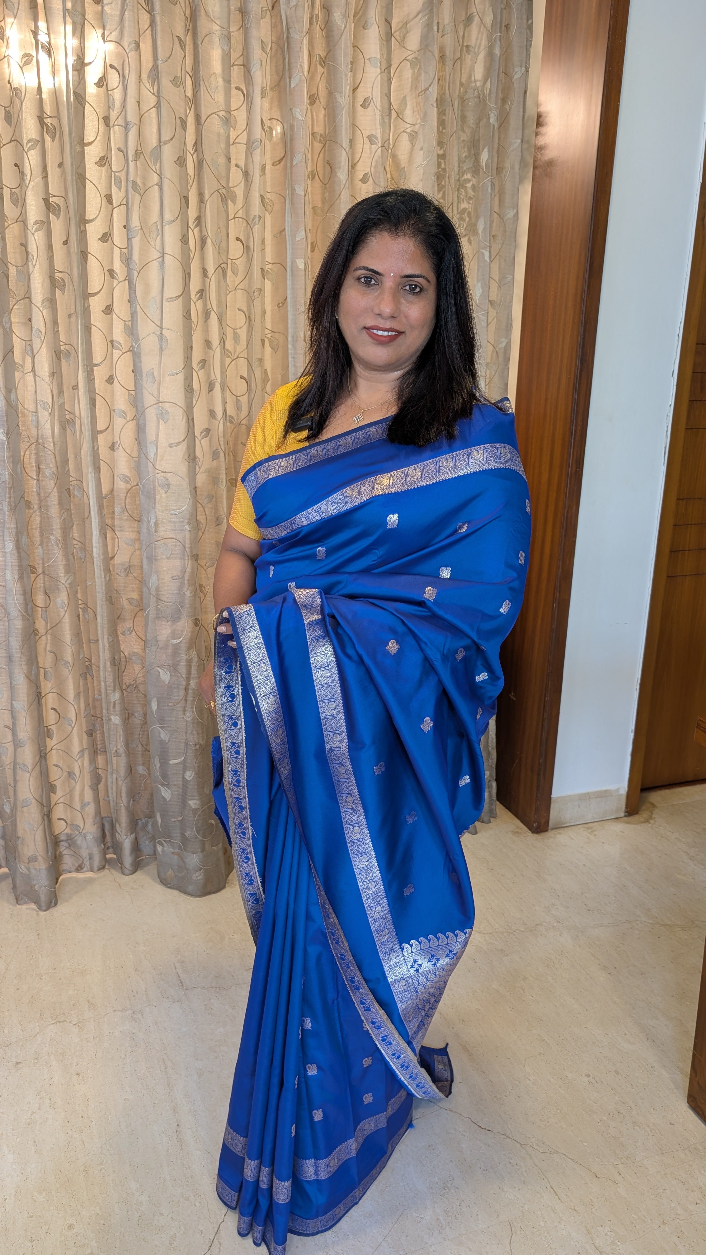 Soft Silk with Gap Border