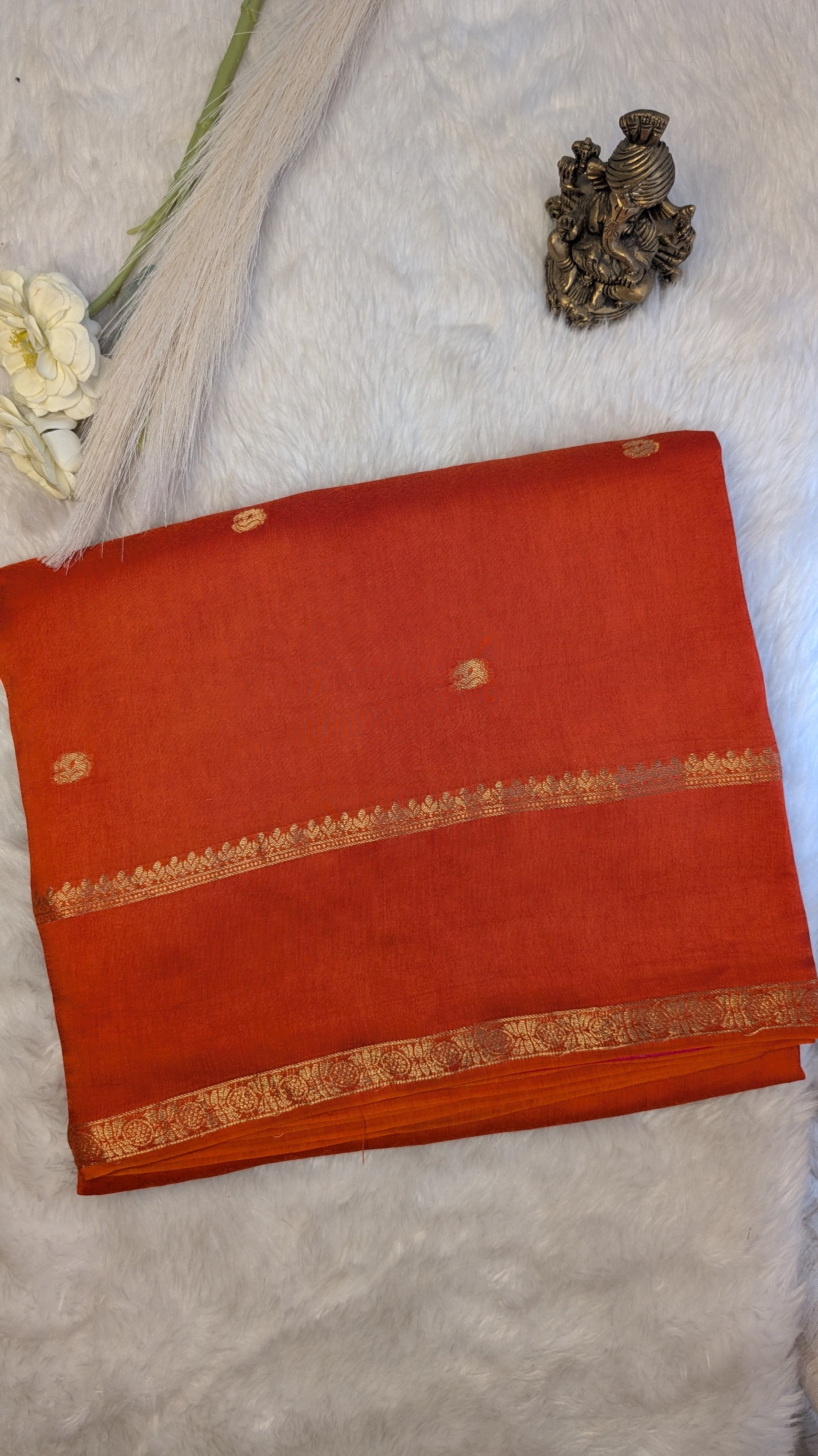 Small Butti Gap Border