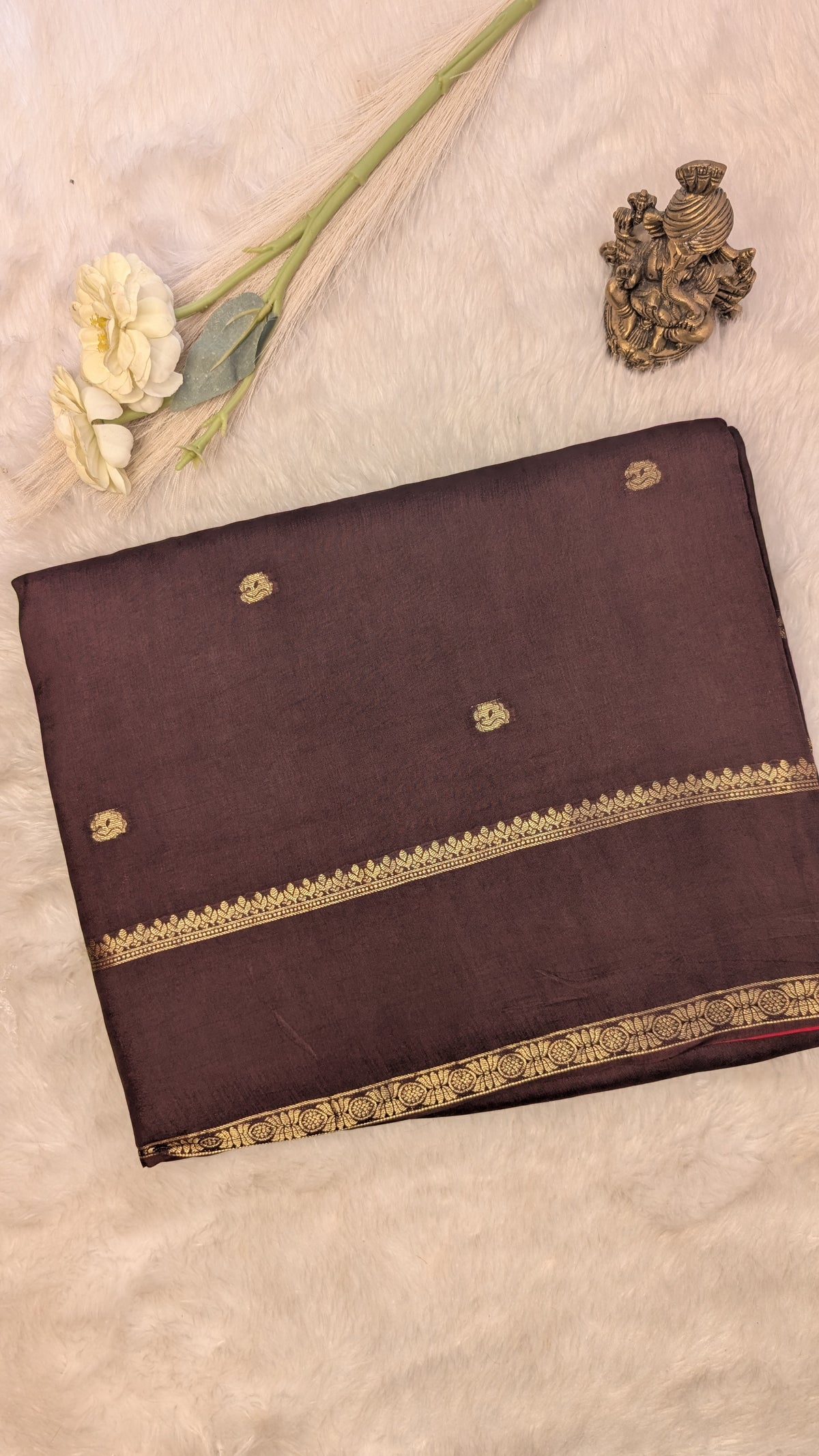 Small Butti Gap Border Coffee Brown