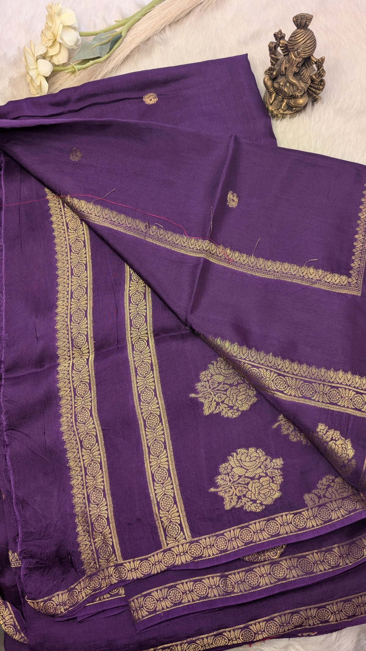 Small Butti Gap Border Purple