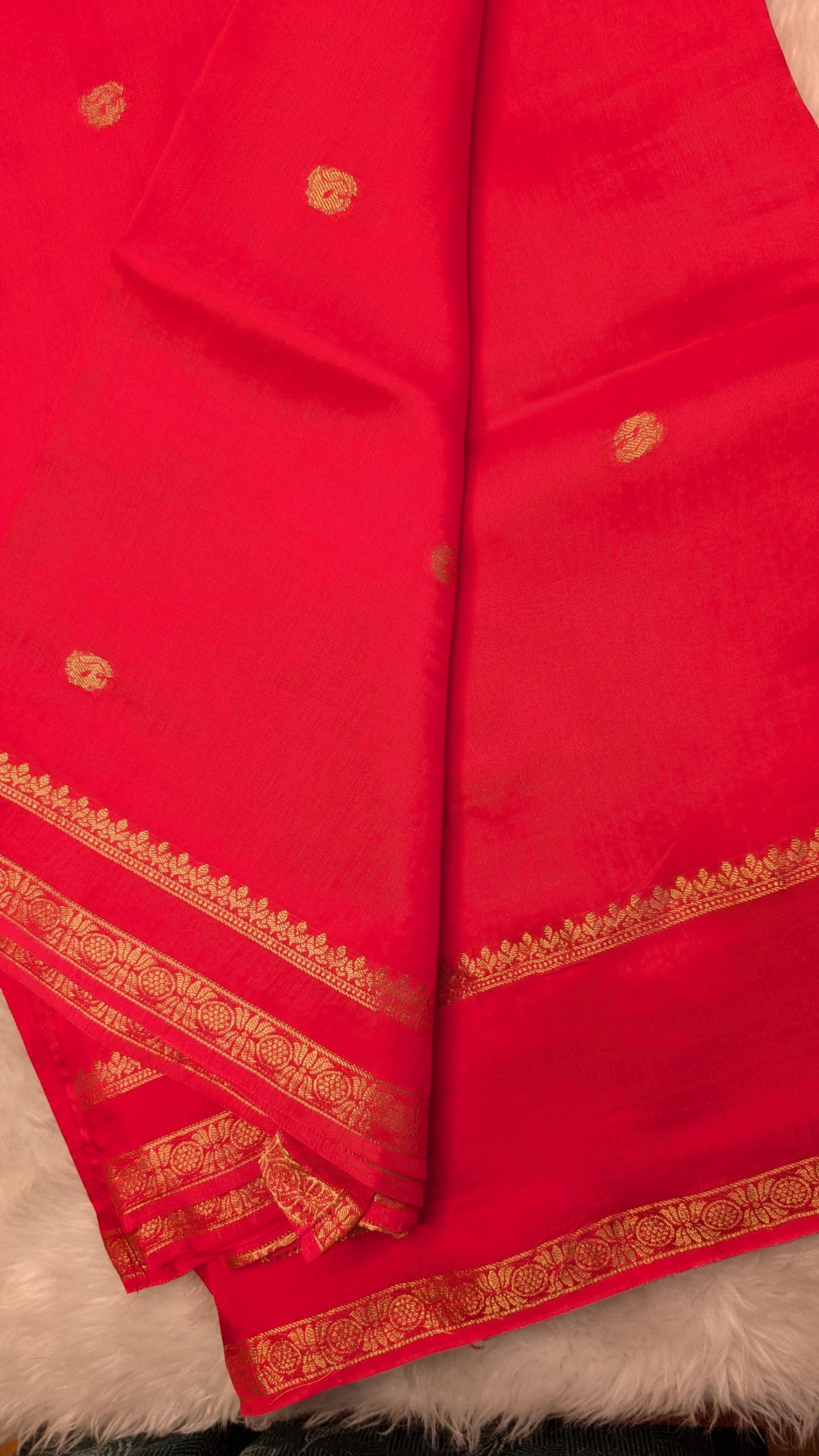 Small Butti Gap Border Orange