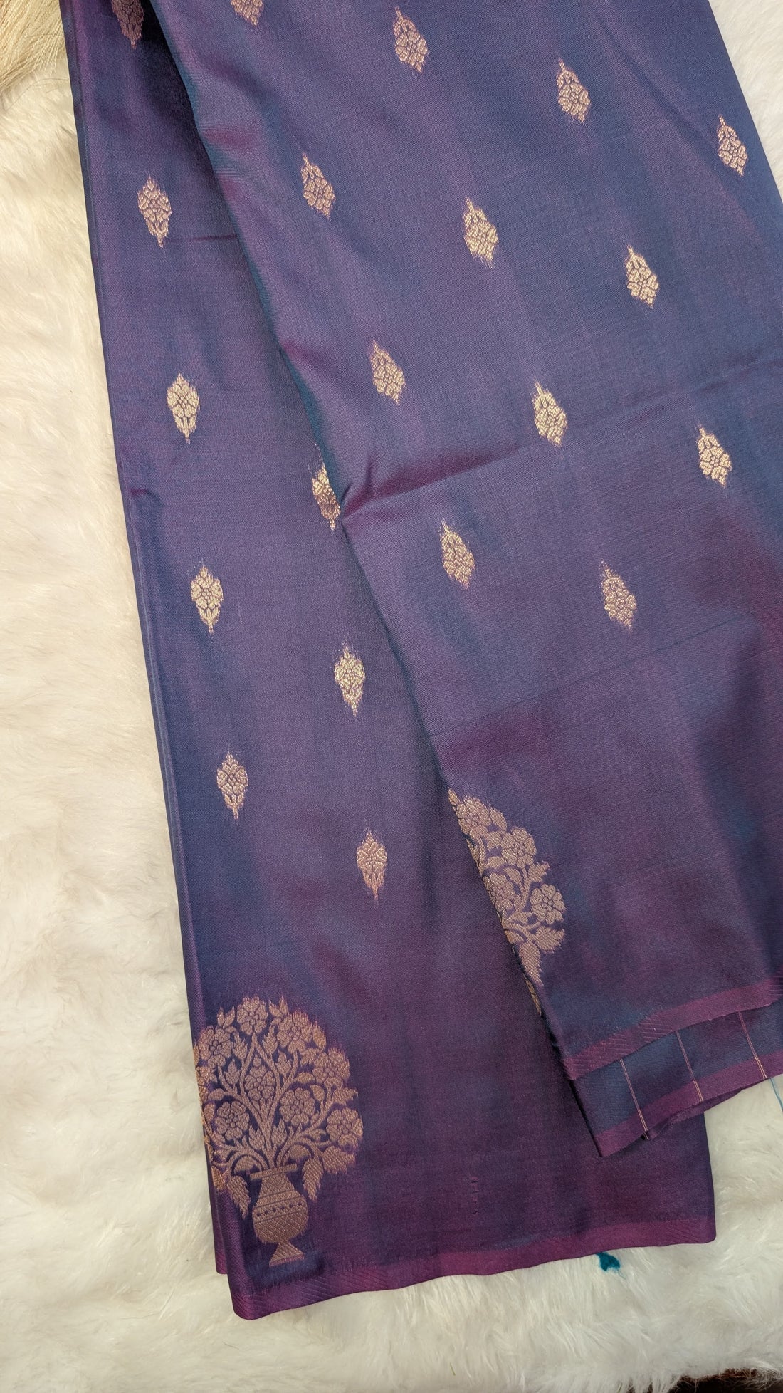 Semi Soft Silk with Buttas