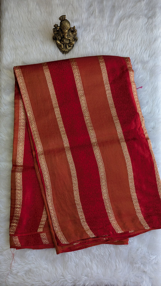 Red Light Tissue with Zari Lines