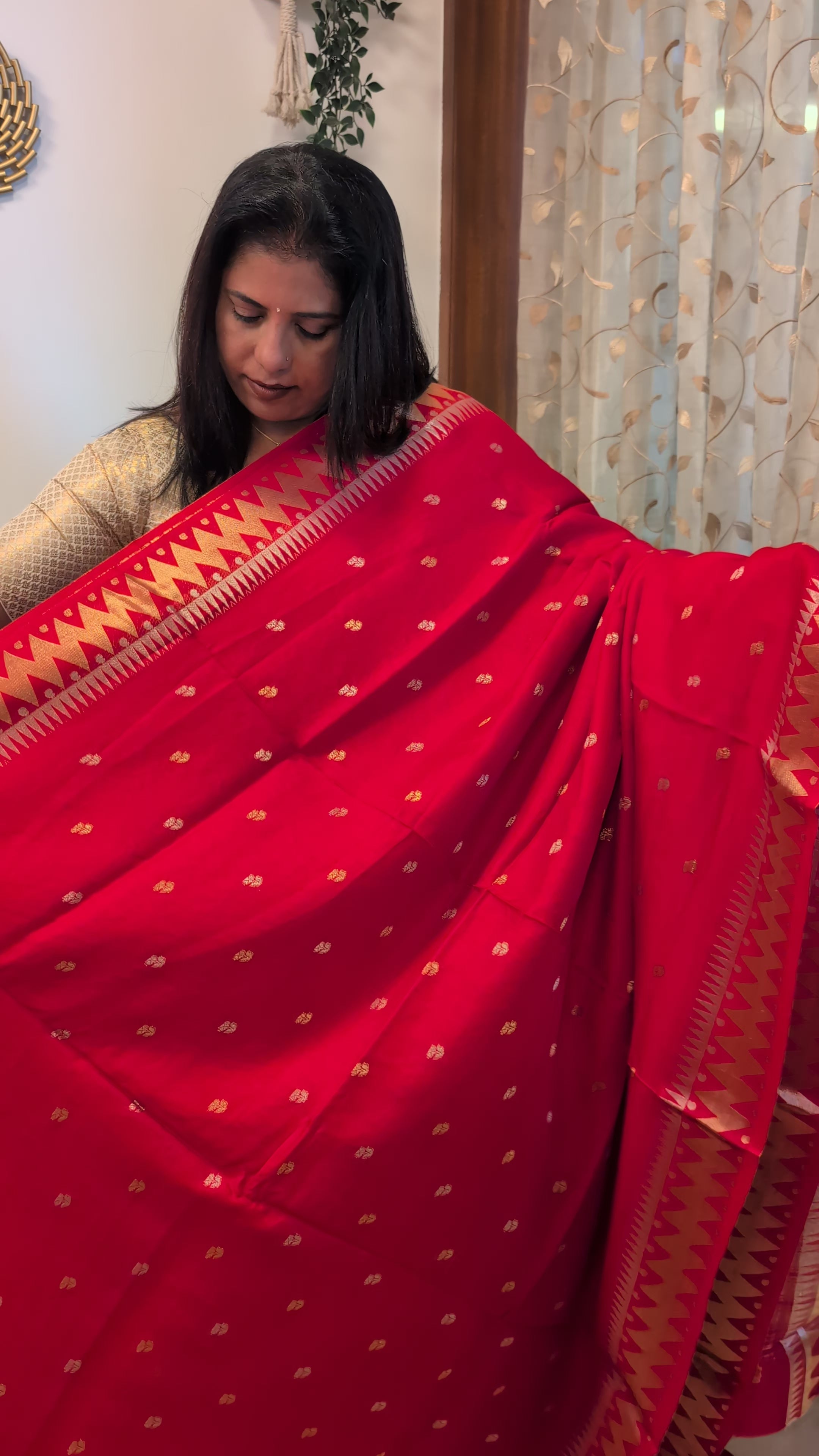 Viscose Crepe Silk with Buttas